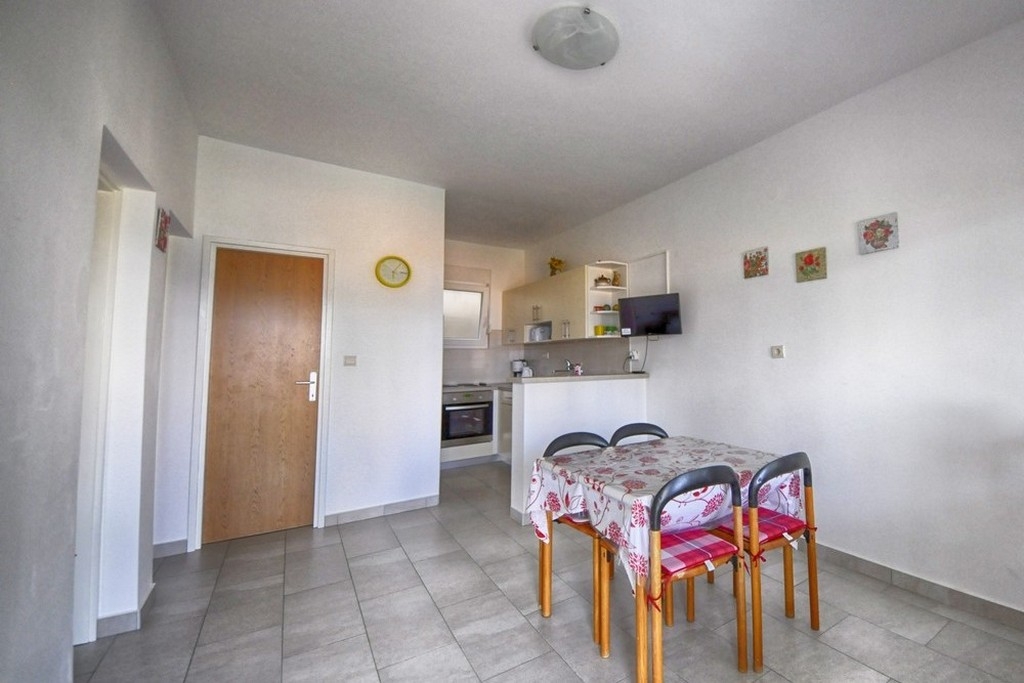 Two bedroom apartment with terrace and sea view Viganj, Pelješac (A-24189-d)