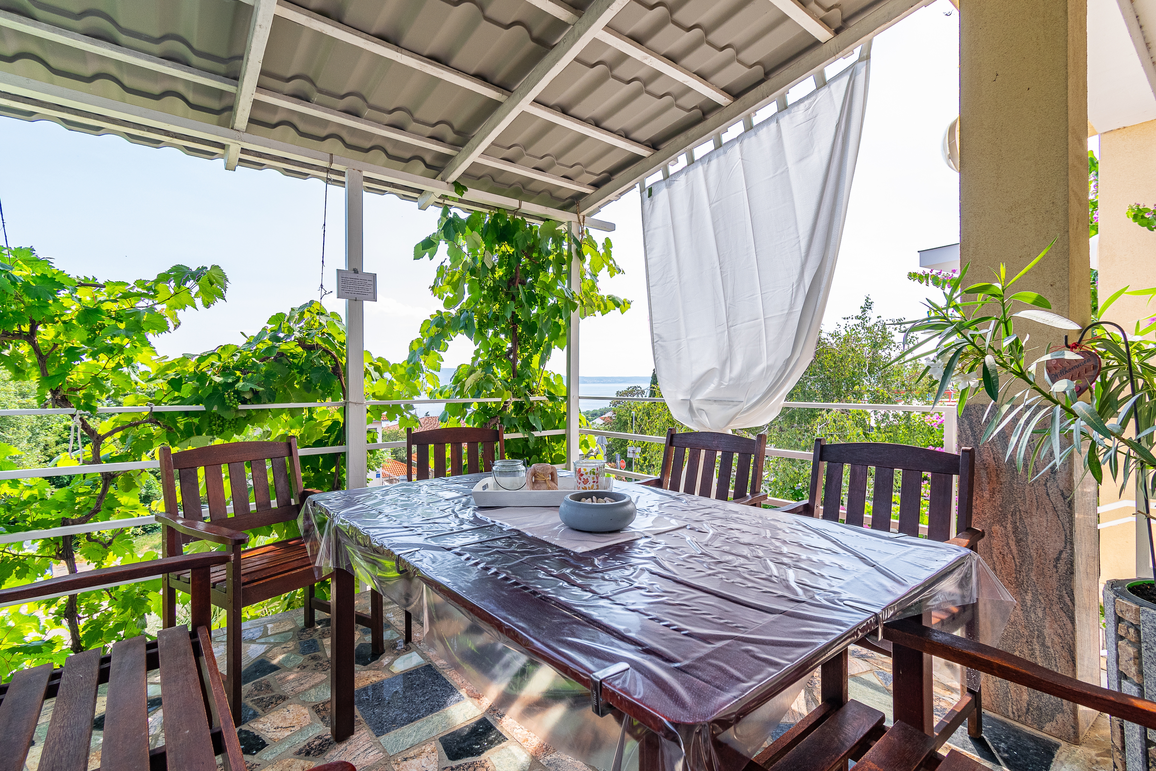 Two bedroom apartment with terrace and sea view Novi Vinodolski  A-c