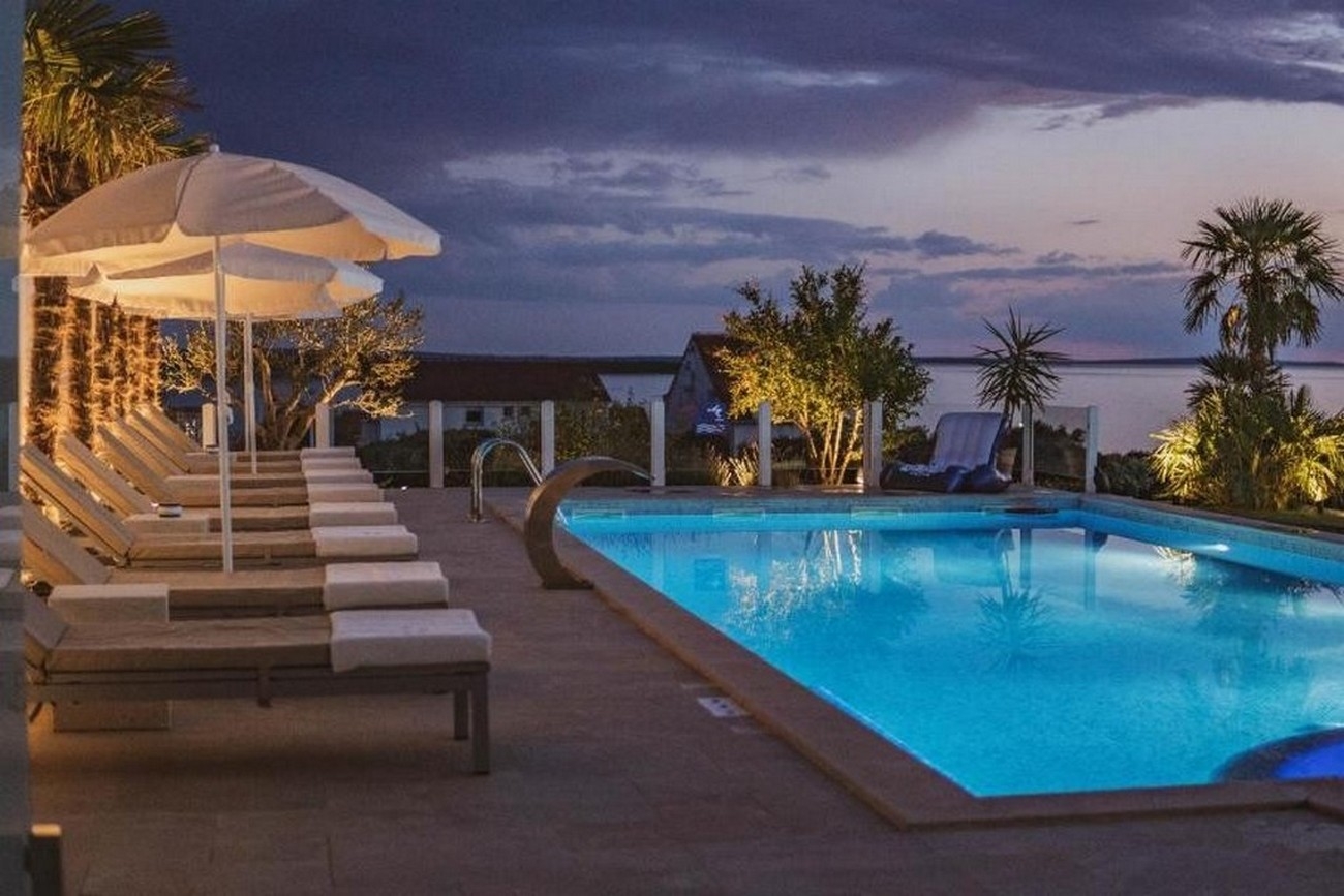 One bedroom apartment with balcony and sea view Mandre, Pag (A-24196-a) One bedroom apartment with balcony and sea view Mandre, Pag (A-24196-a)