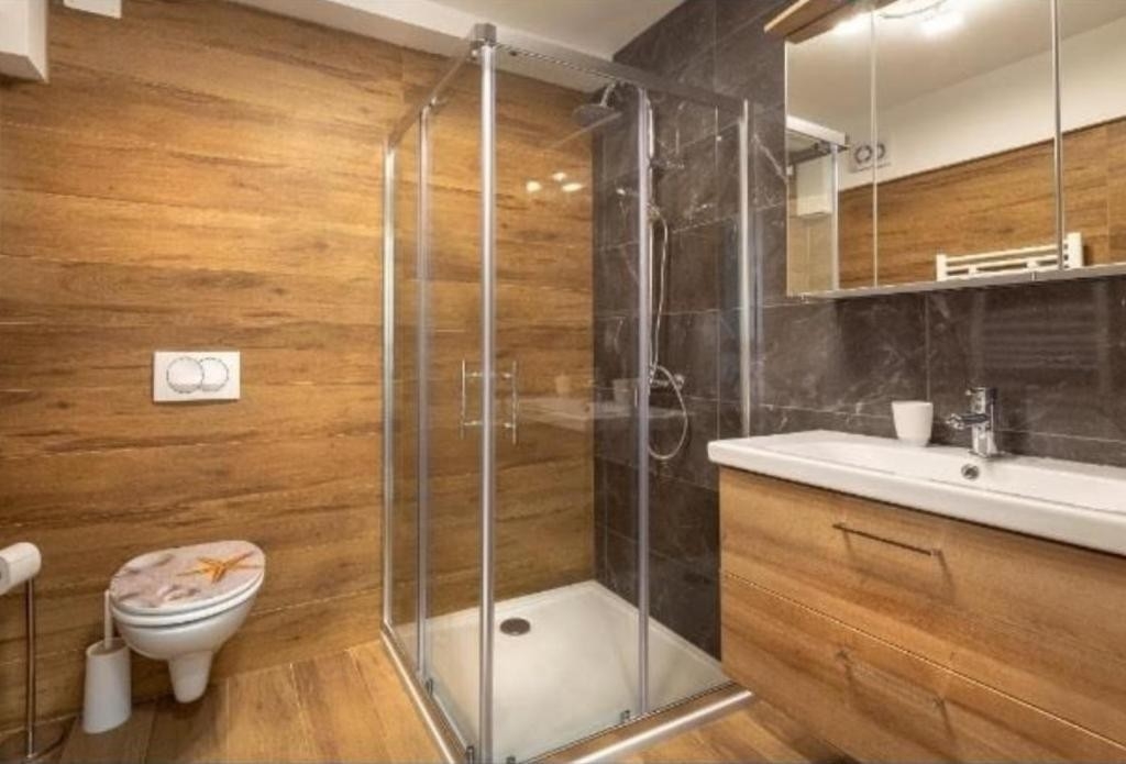 One bedroom apartment with air-conditioning Umag  A-a