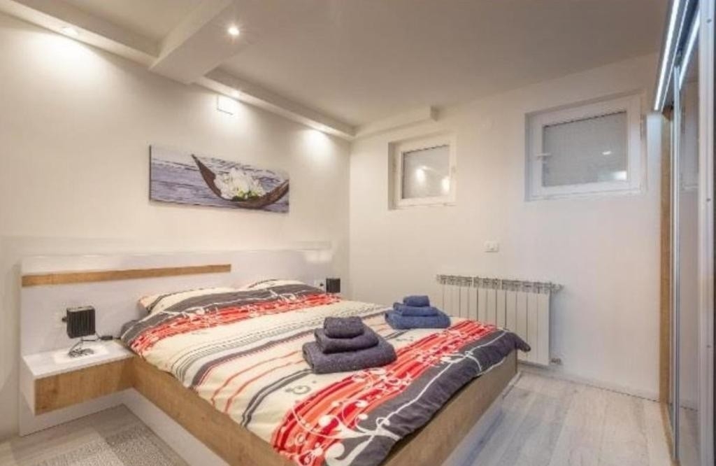 One bedroom apartment with air-conditioning Umag  A-a