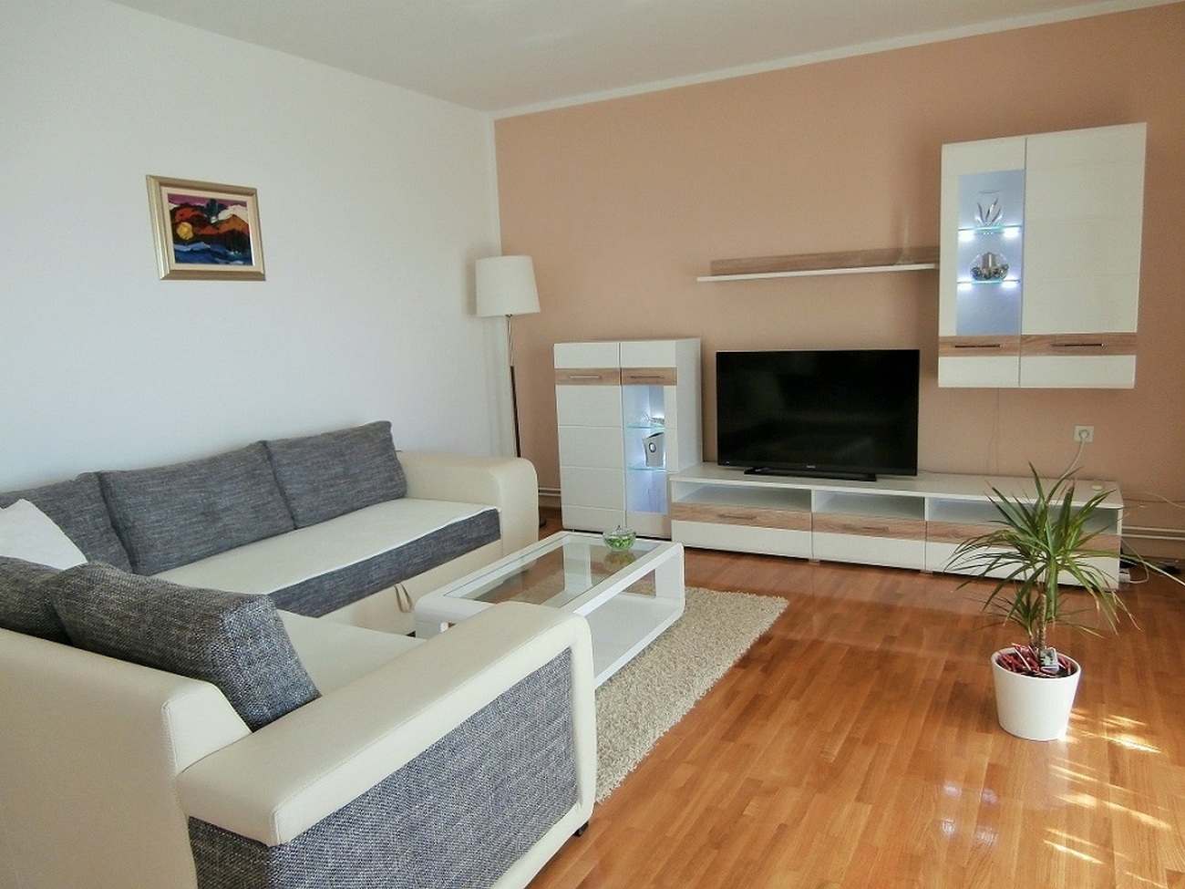 One bedroom apartment with terrace and sea view Novi Vinodolski (A-2421-c)