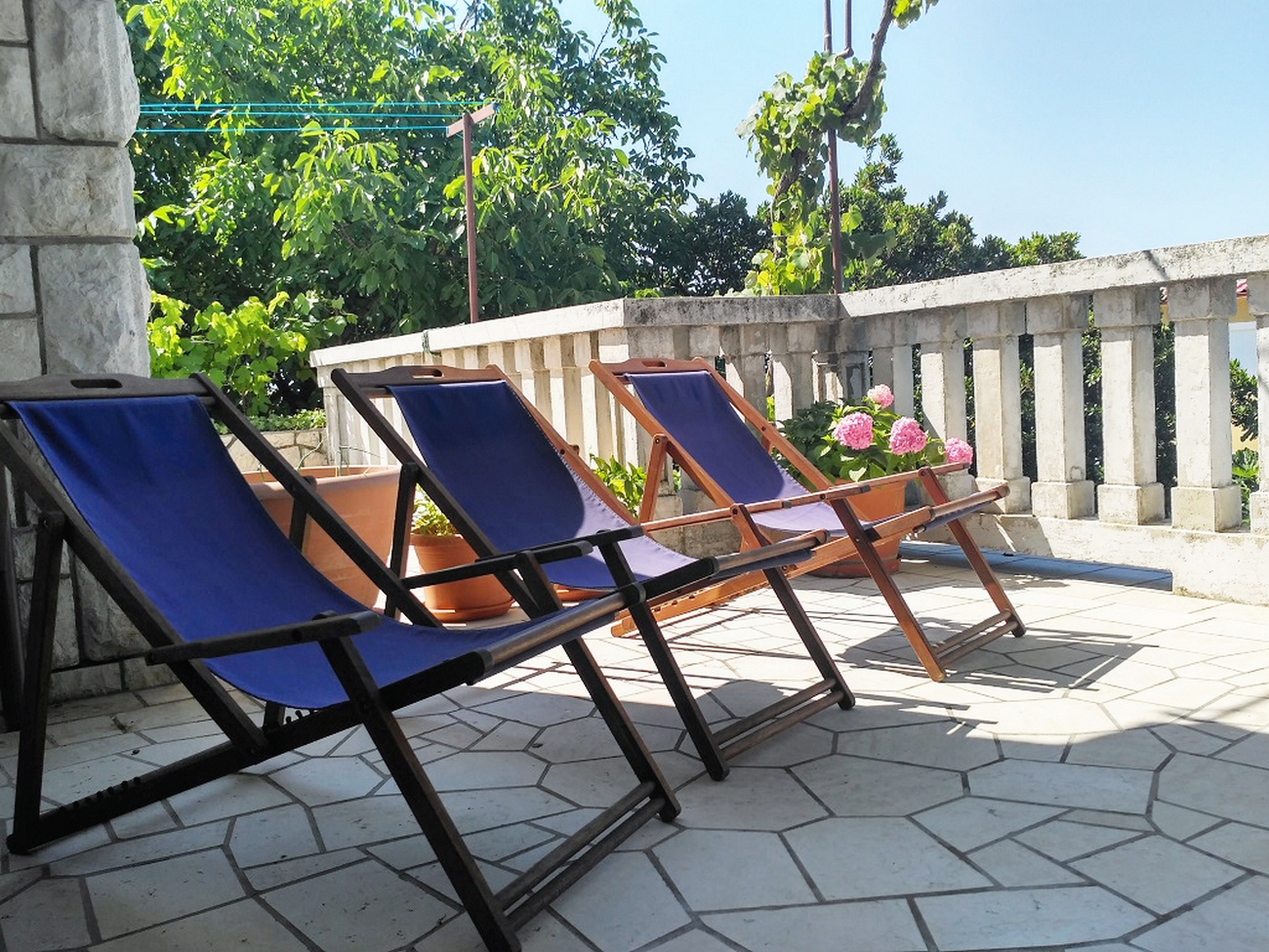One bedroom apartment with terrace and sea view Novi Vinodolski  A-c