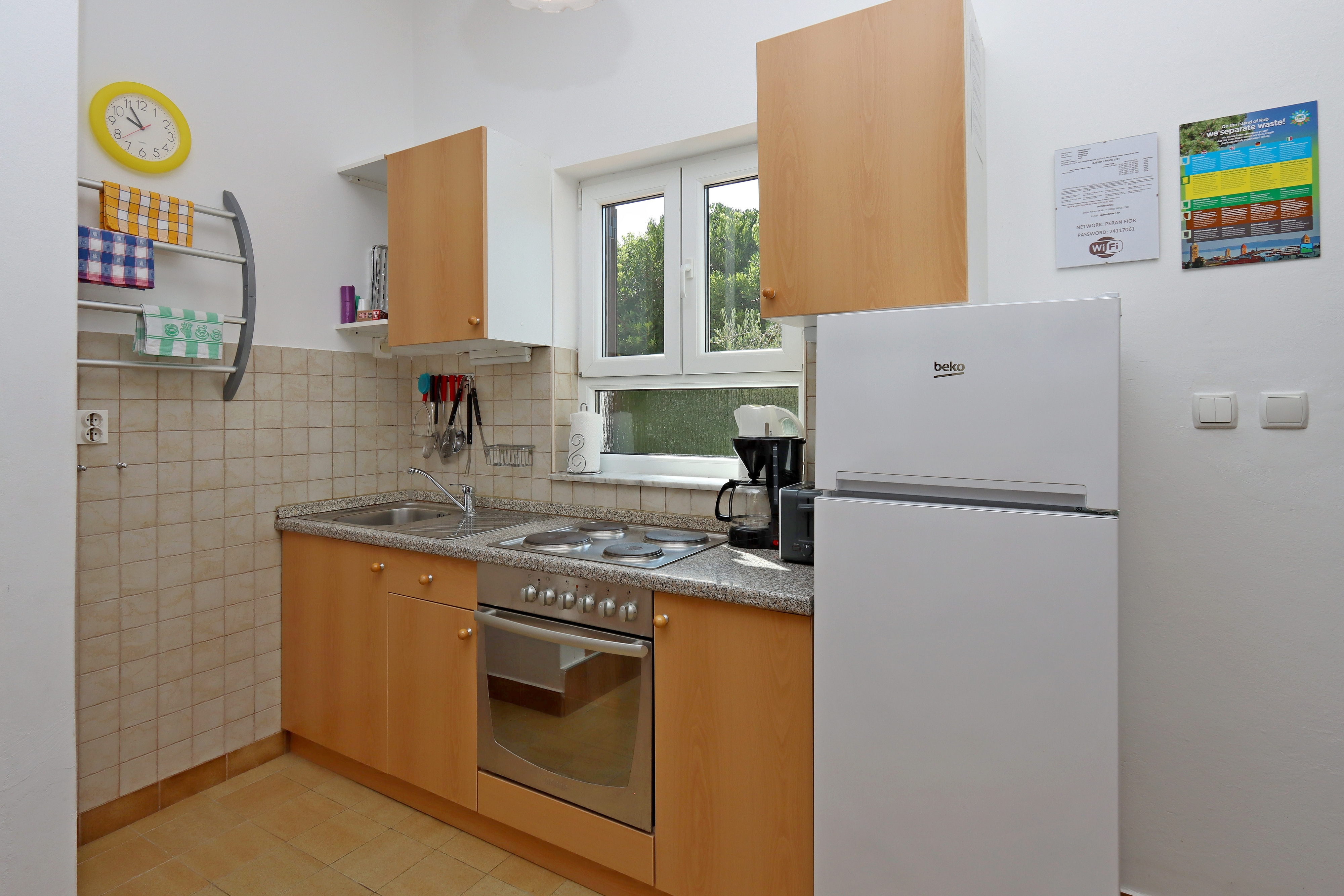 Top Rab Barbat Top Rab Barbat