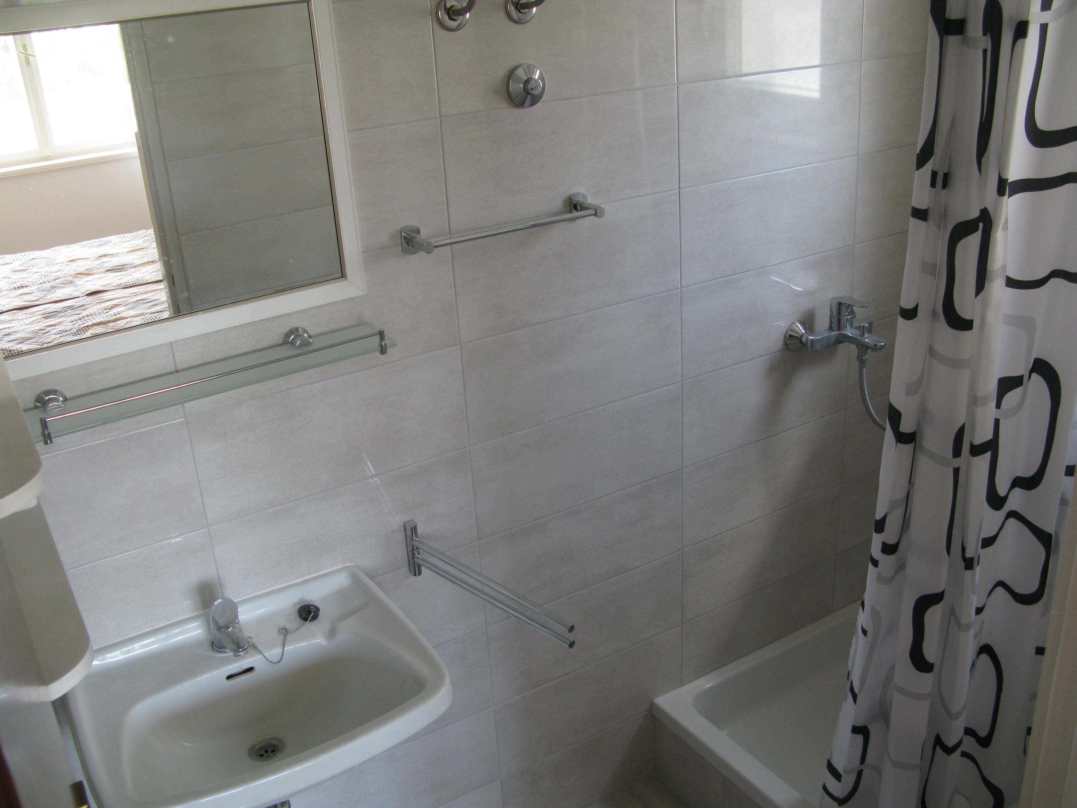 Two bedroom apartment with terrace and sea view Barbat, Rab  A-a