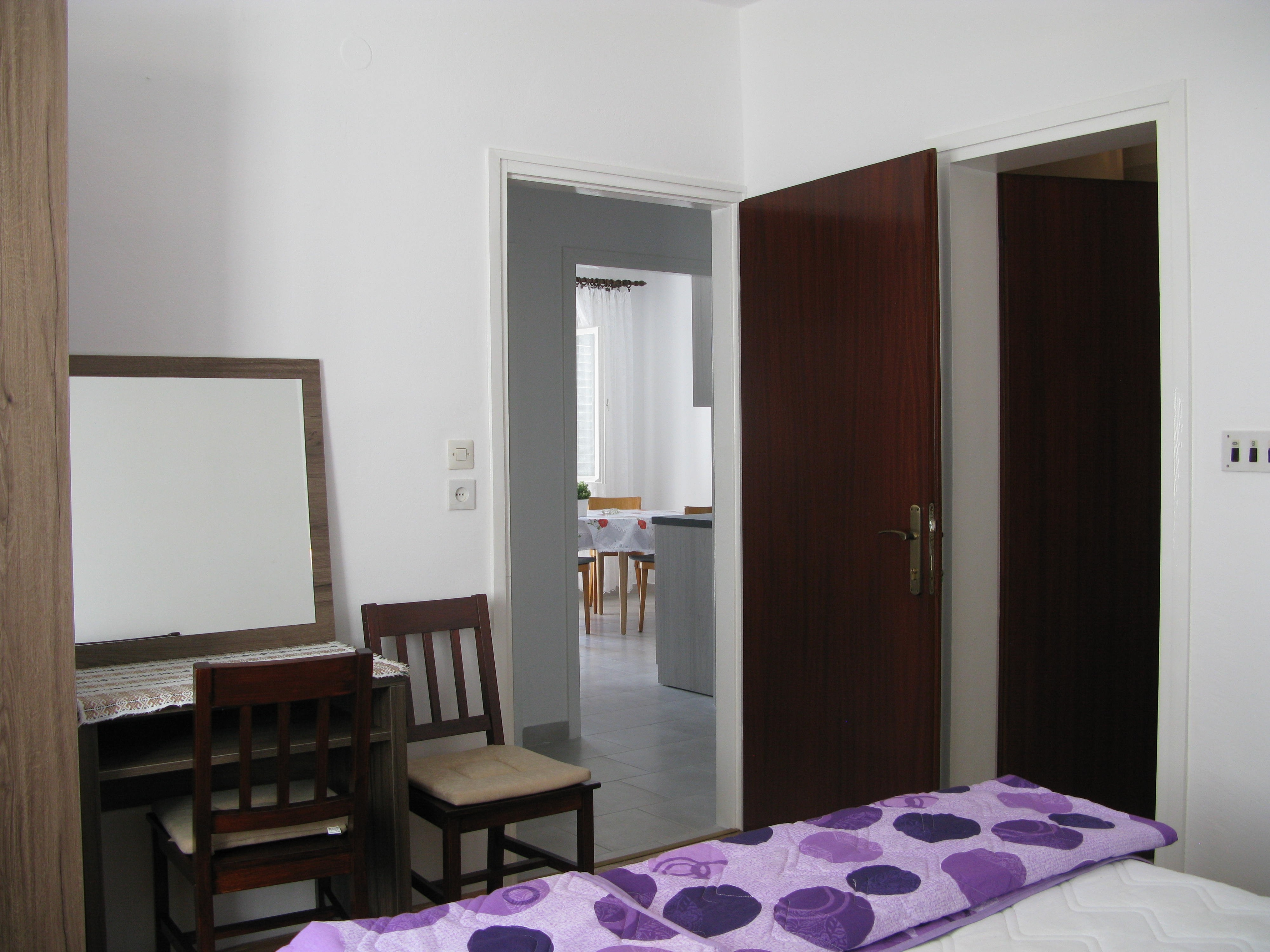Two bedroom apartment with terrace and sea view Barbat, Rab  A-a