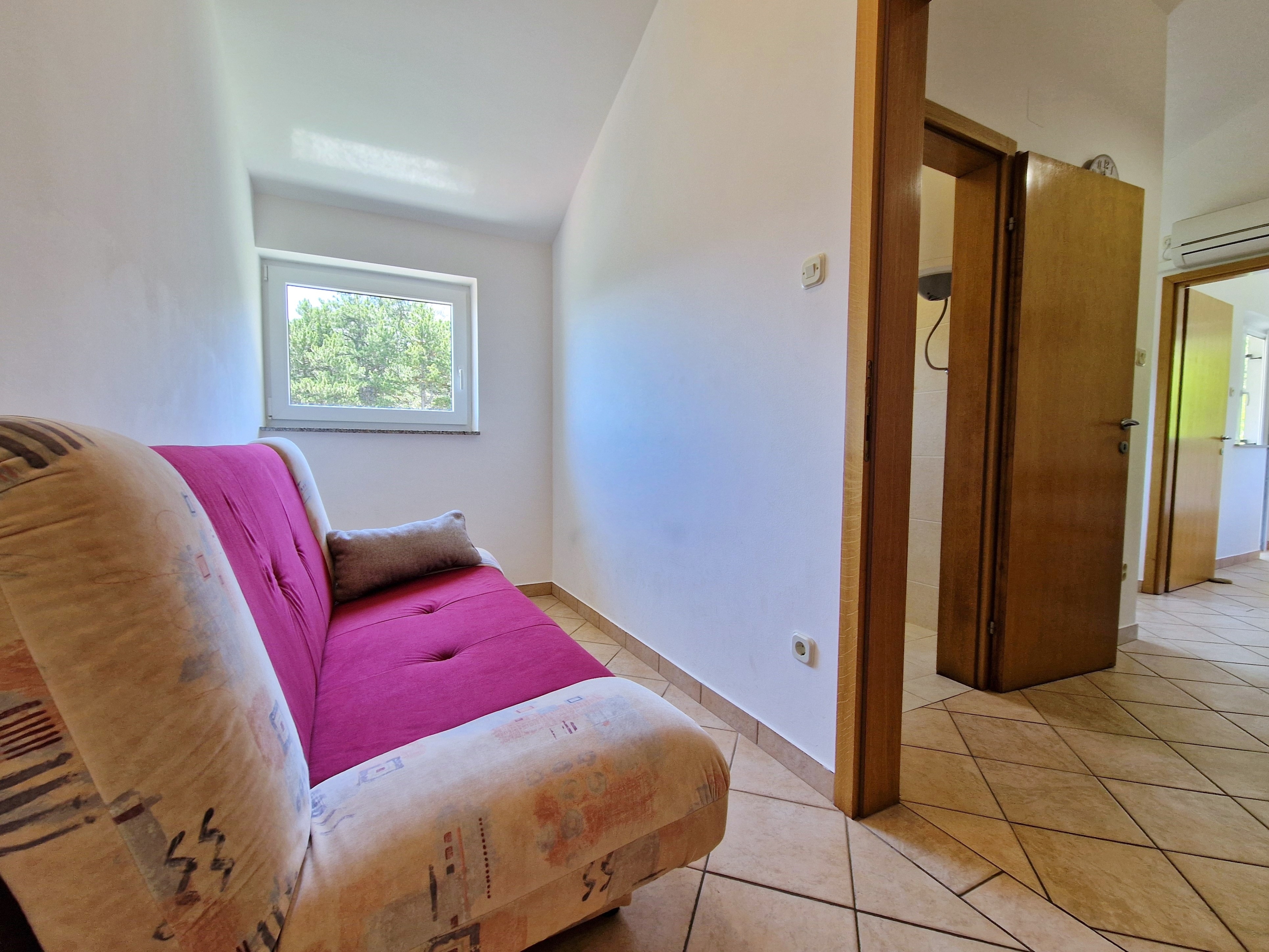 One bedroom apartment with balcony and sea view Baška, Krk (A-24229-a) One bedroom apartment with balcony and sea view Baška, Krk (A-24229-a)