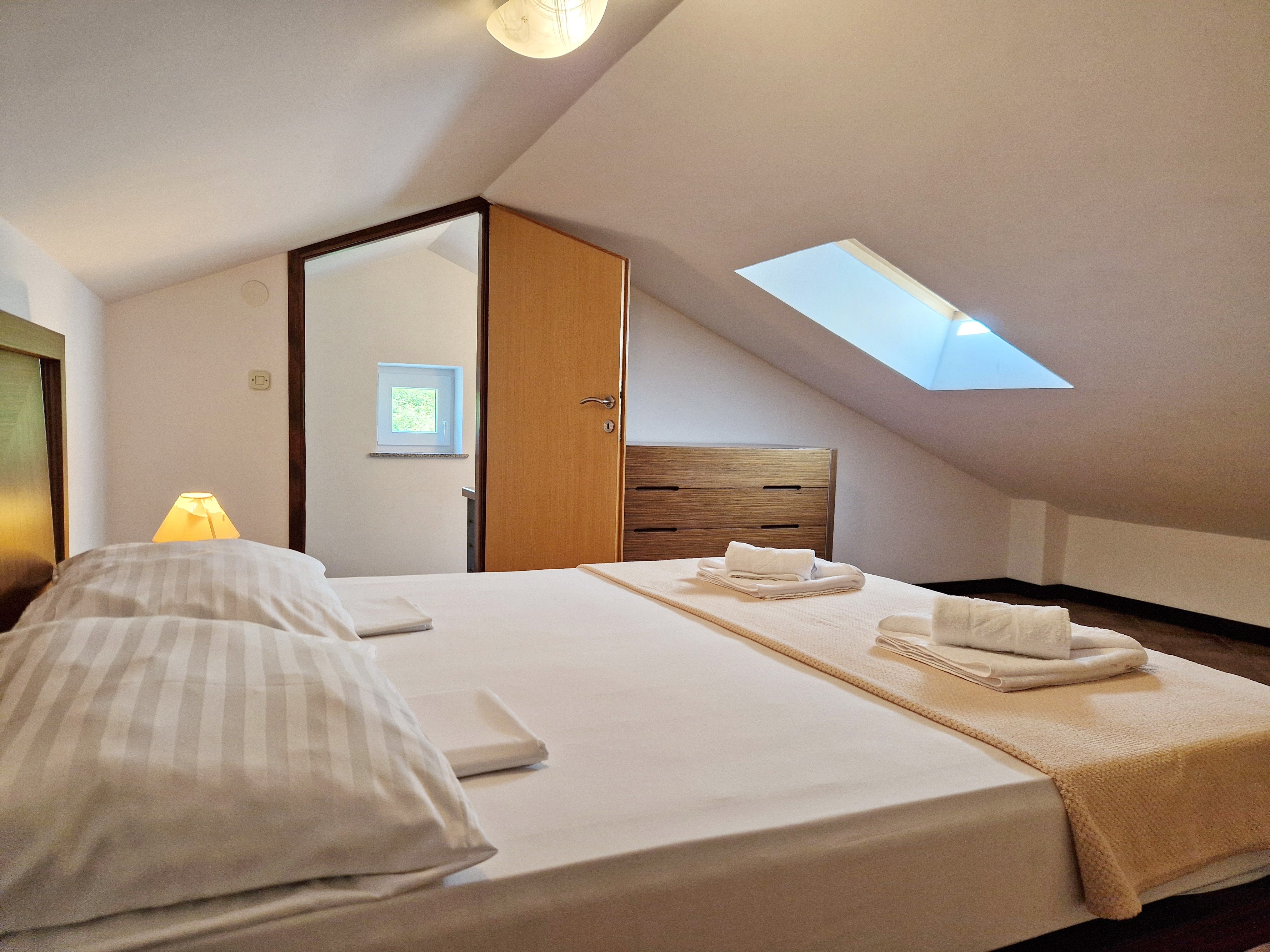 Two bedroom apartment with balcony Baška, Krk  A-b