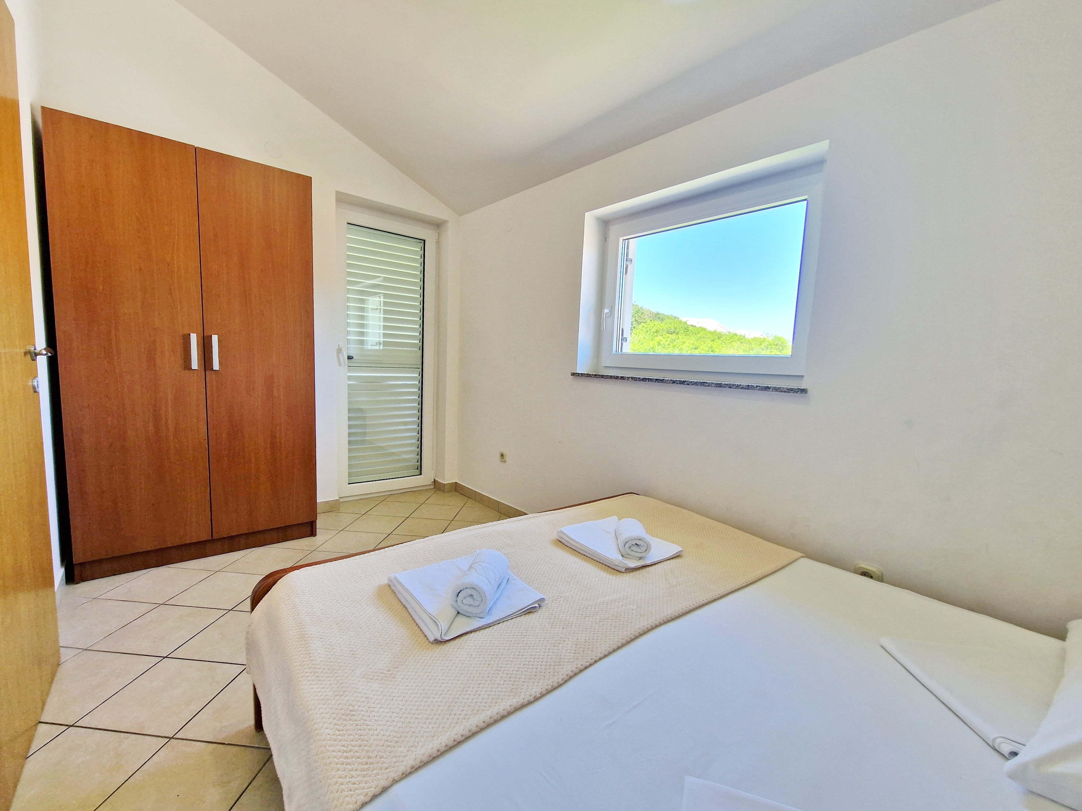 Two bedroom apartment with balcony Baška, Krk  A-b