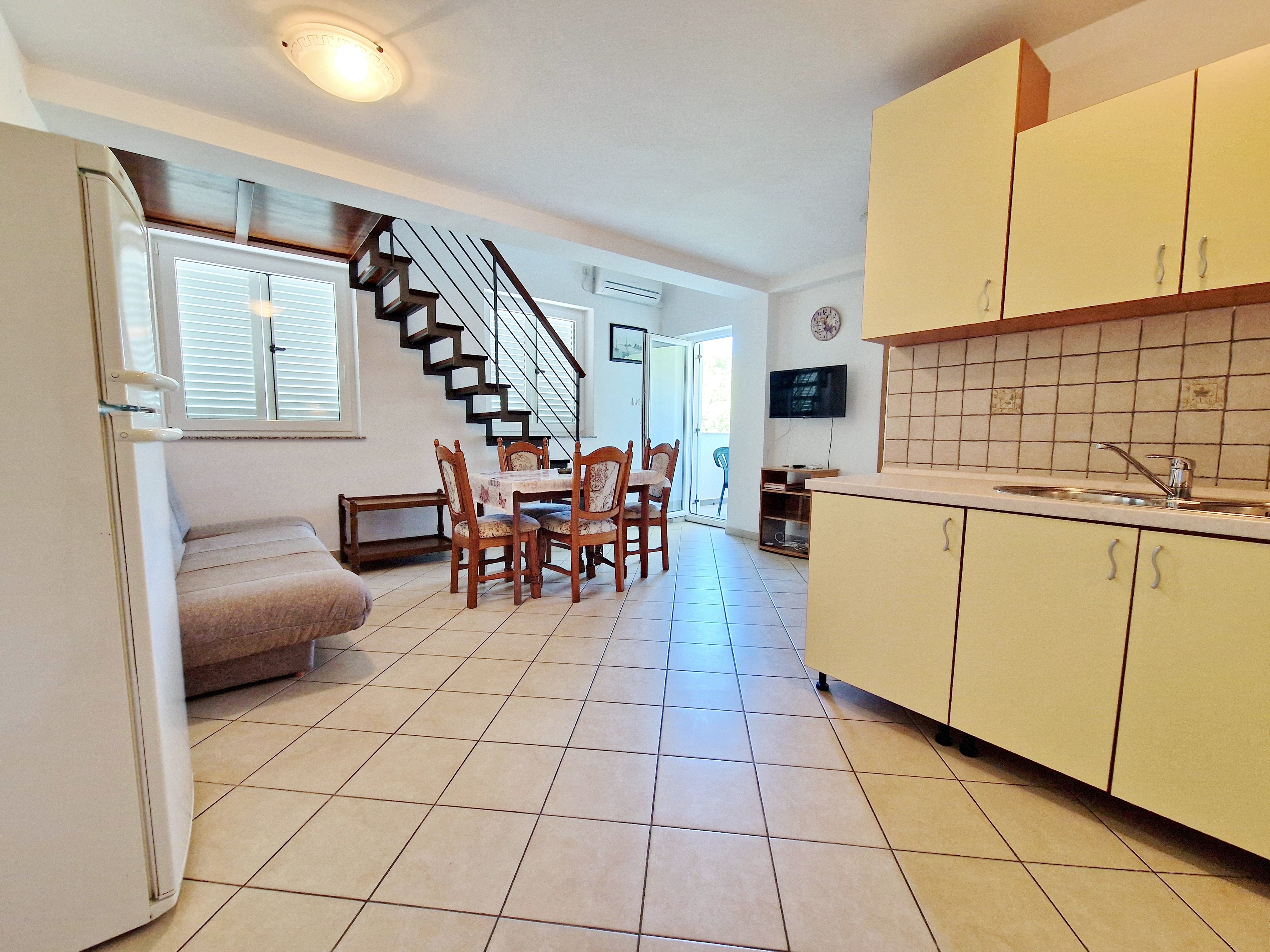 Two bedroom apartment with balcony Baška, Krk  A-b