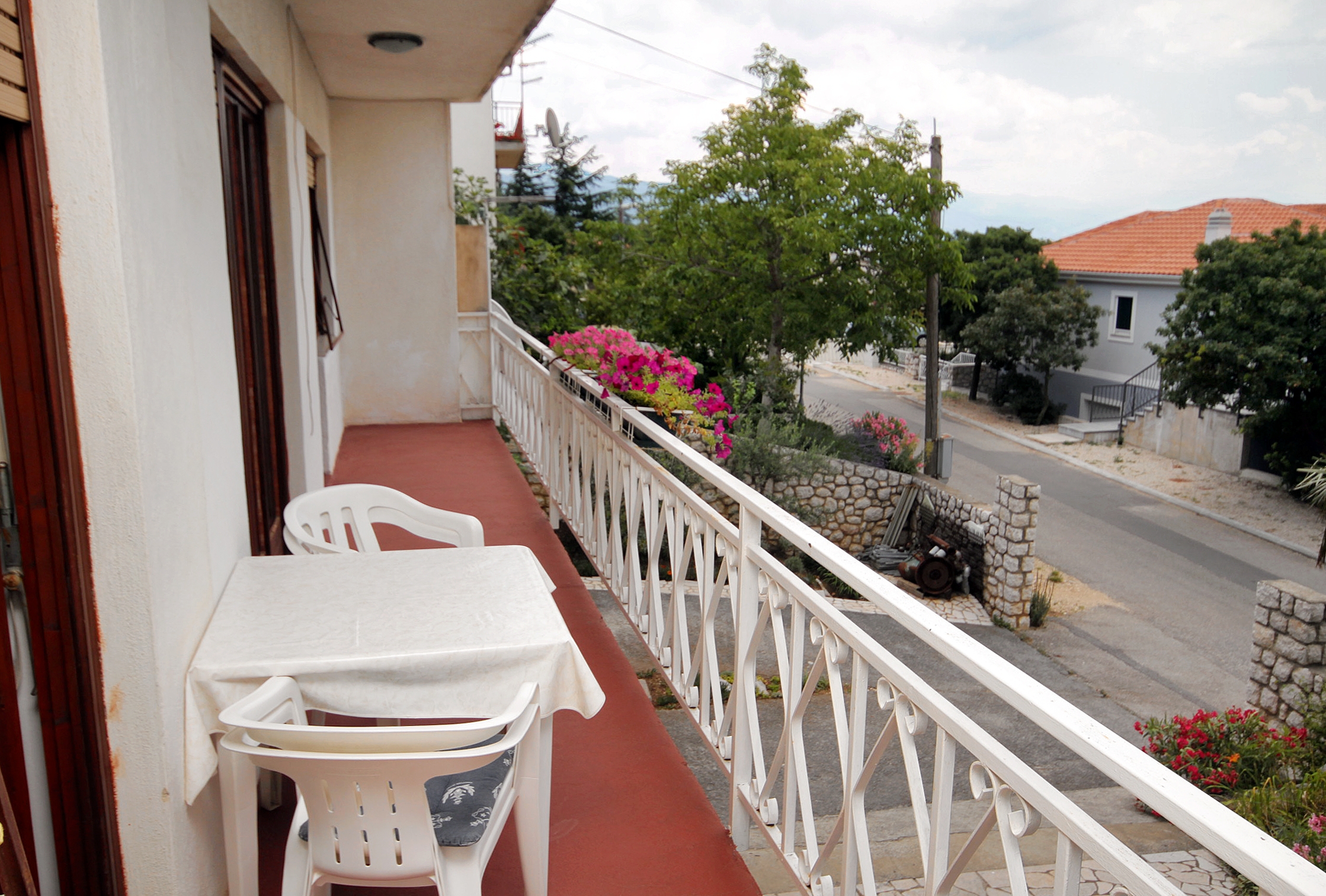 Two bedroom apartment with terrace and sea view Novi Vinodolski  A-a