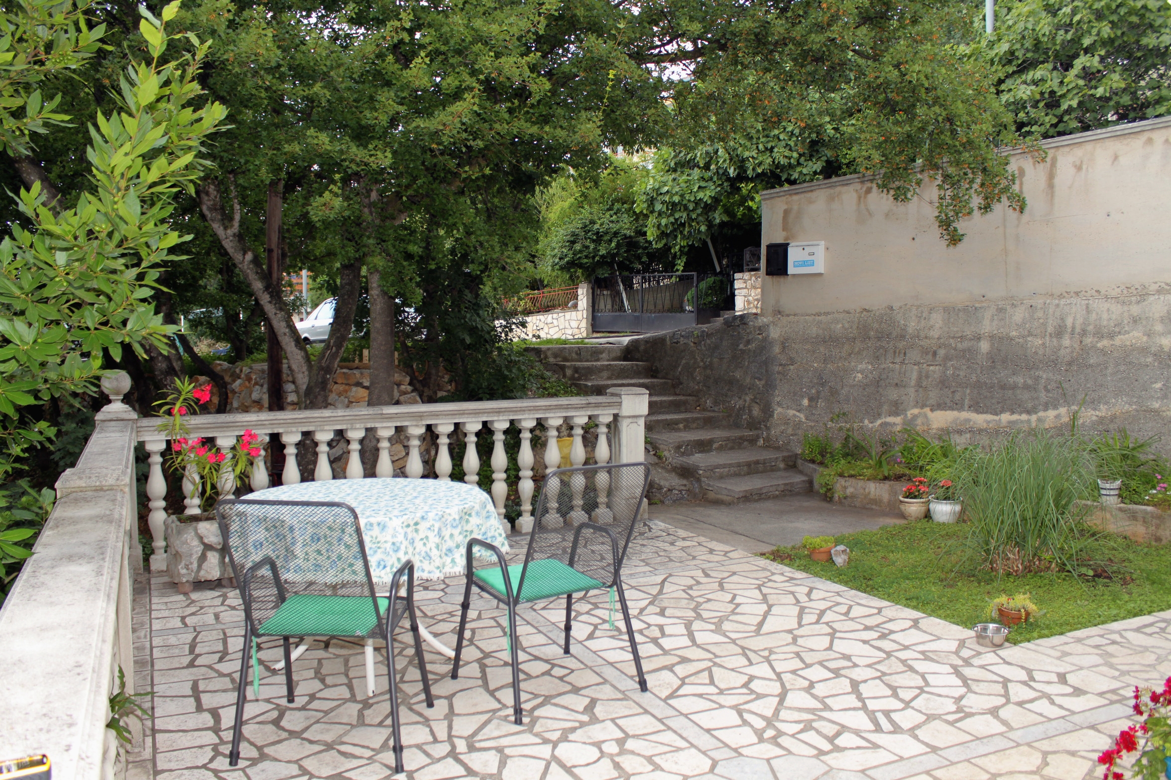 Two bedroom apartment with terrace and sea view Novi Vinodolski  A-a