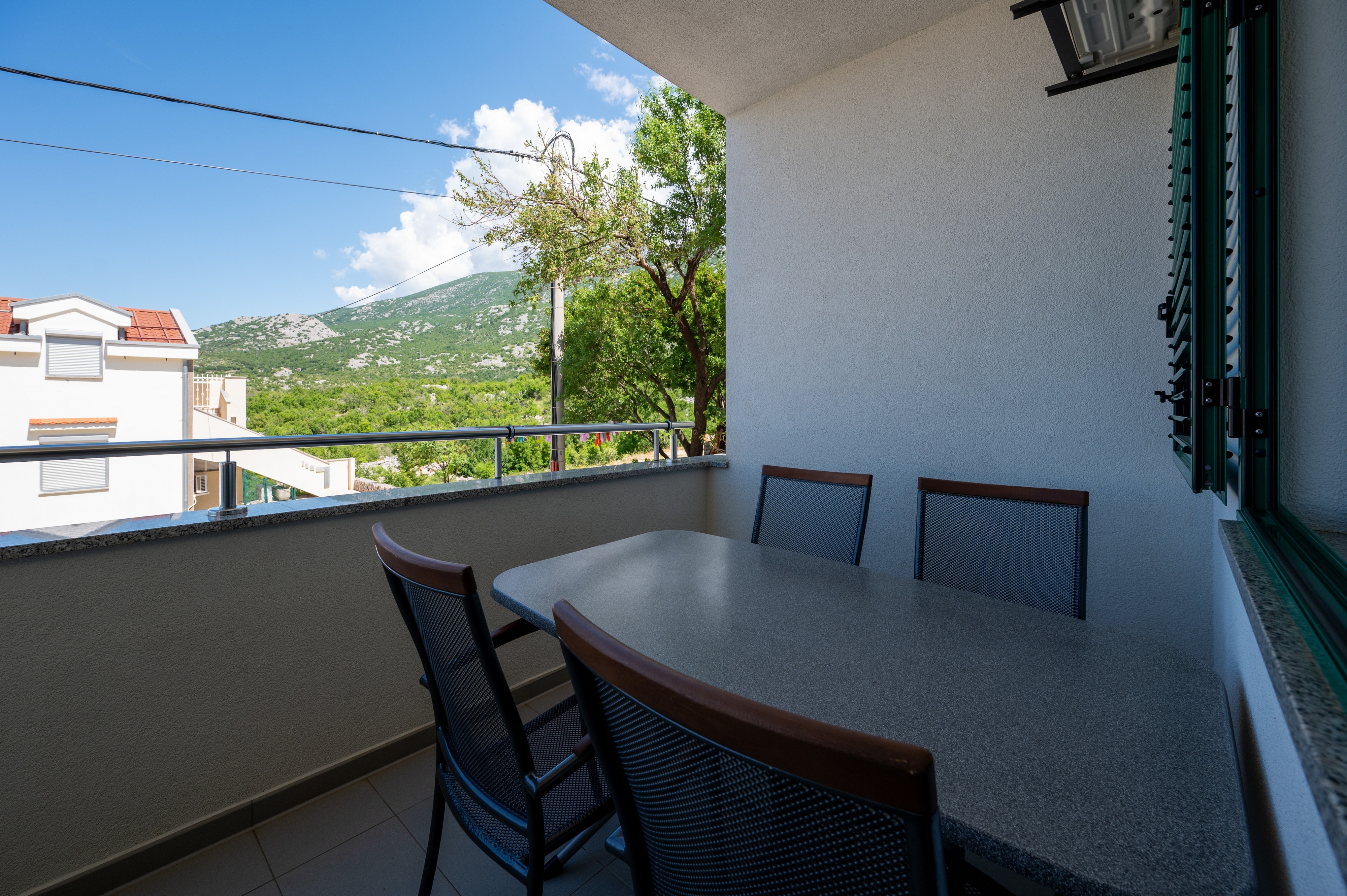 One bedroom apartment with balcony and sea view Ribarica, Karlobag  A-a