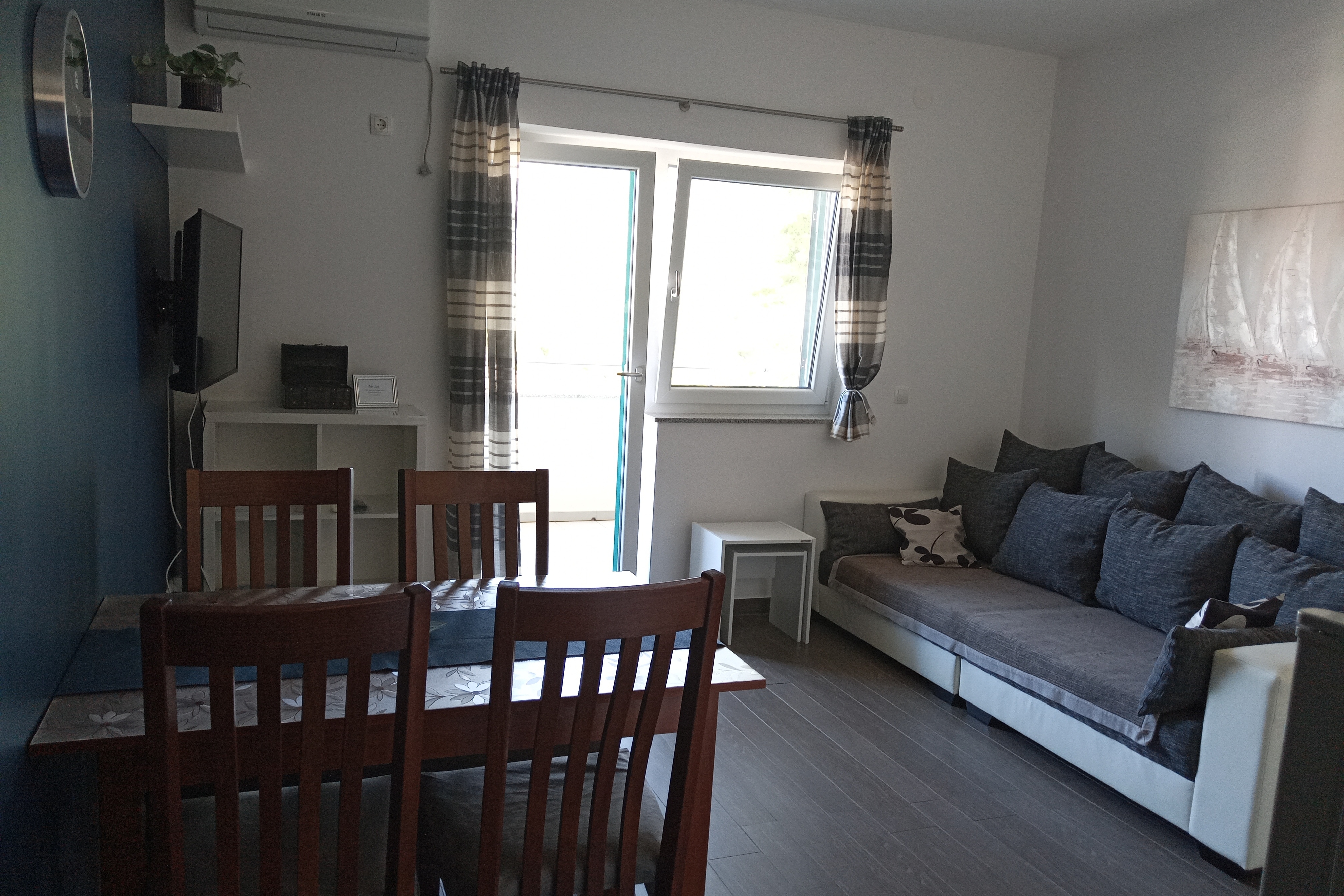 One bedroom apartment with balcony and sea view Ribarica, Karlobag (A-24233-a)