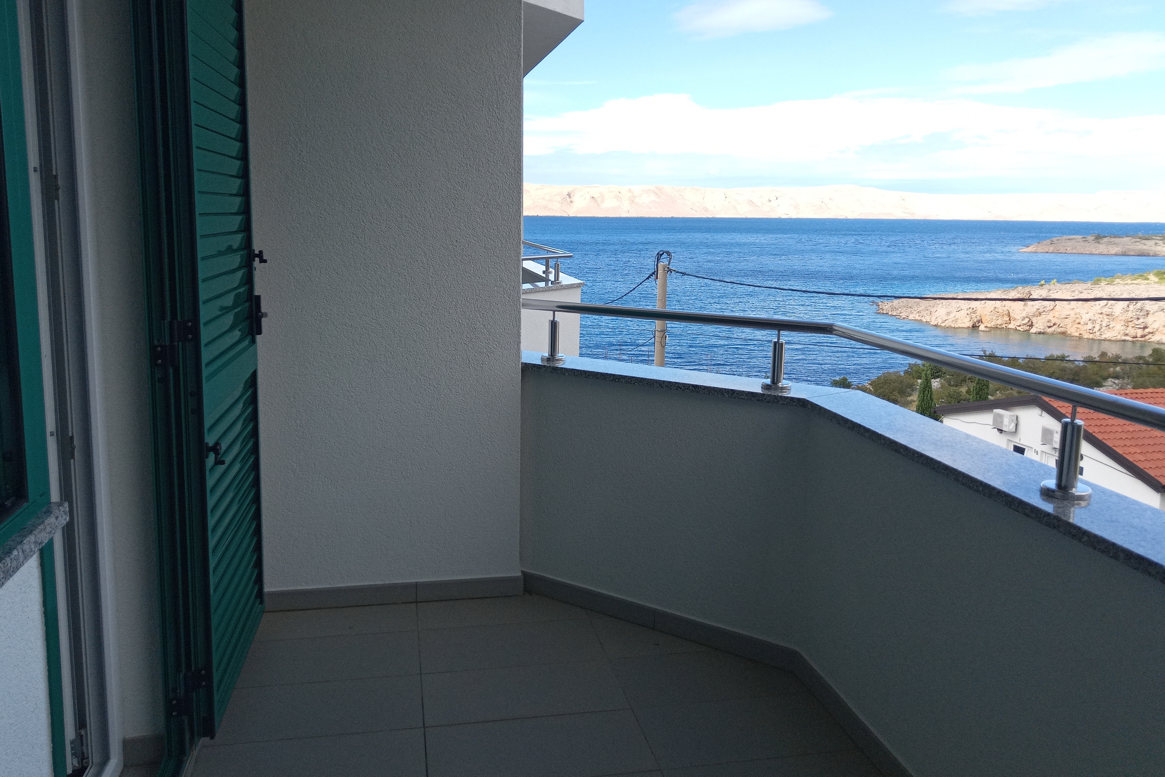 One bedroom apartment with balcony and sea view Ribarica, Karlobag  A-b