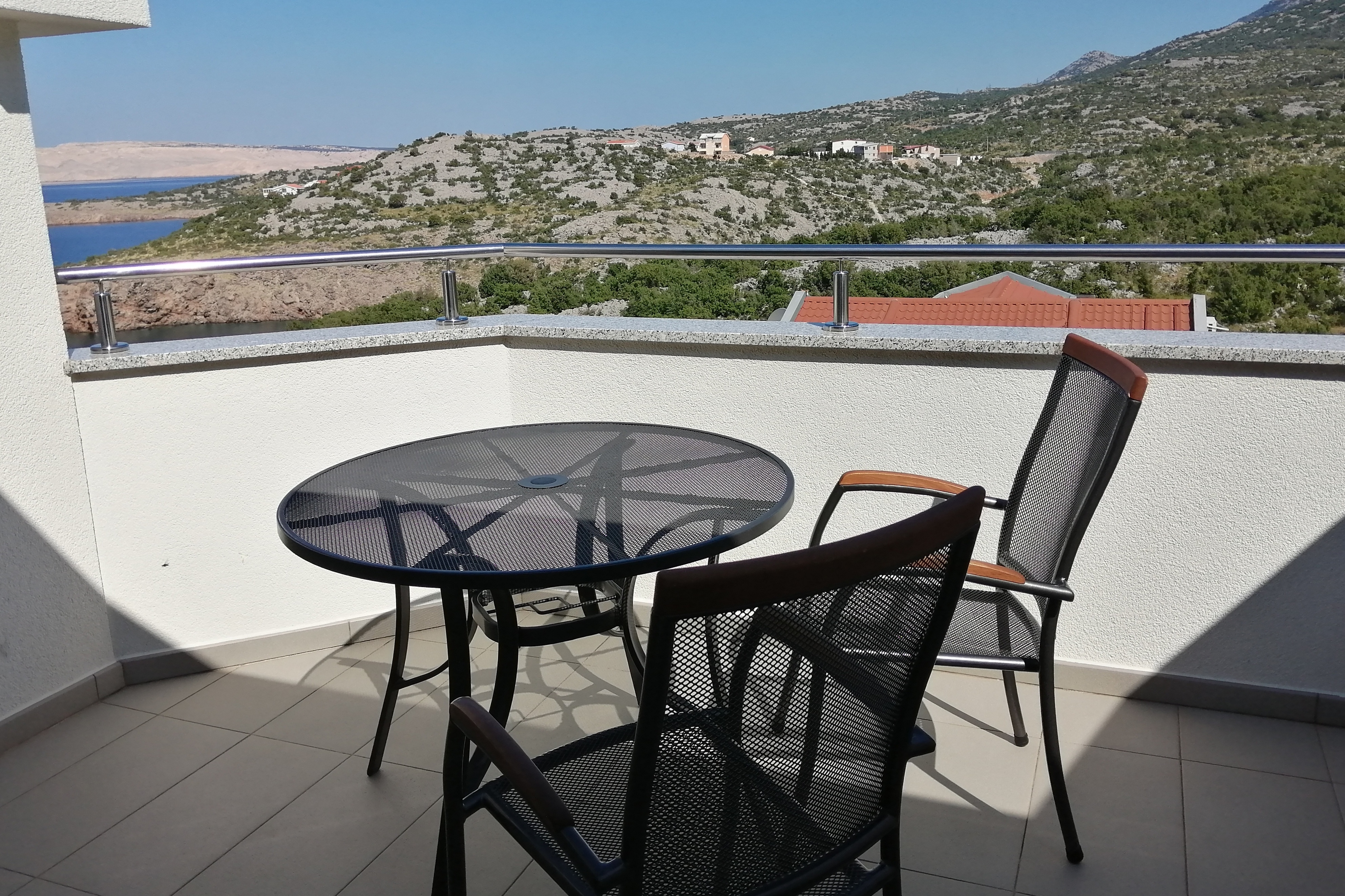 One bedroom apartment with balcony and sea view Ribarica, Karlobag  A-c