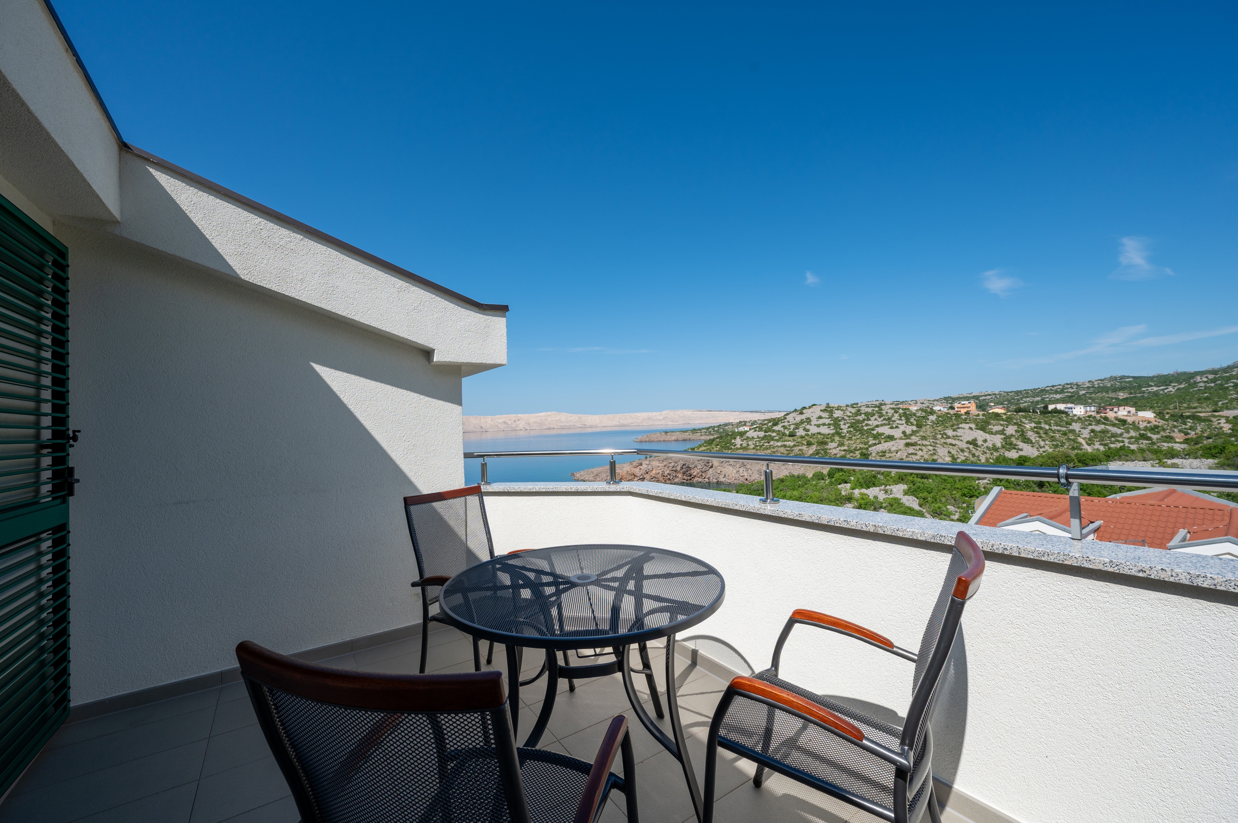 Appartement dune chambre avec la terrasse et la vue sur le mer Ribarica, Karlobag (A-24233-c)