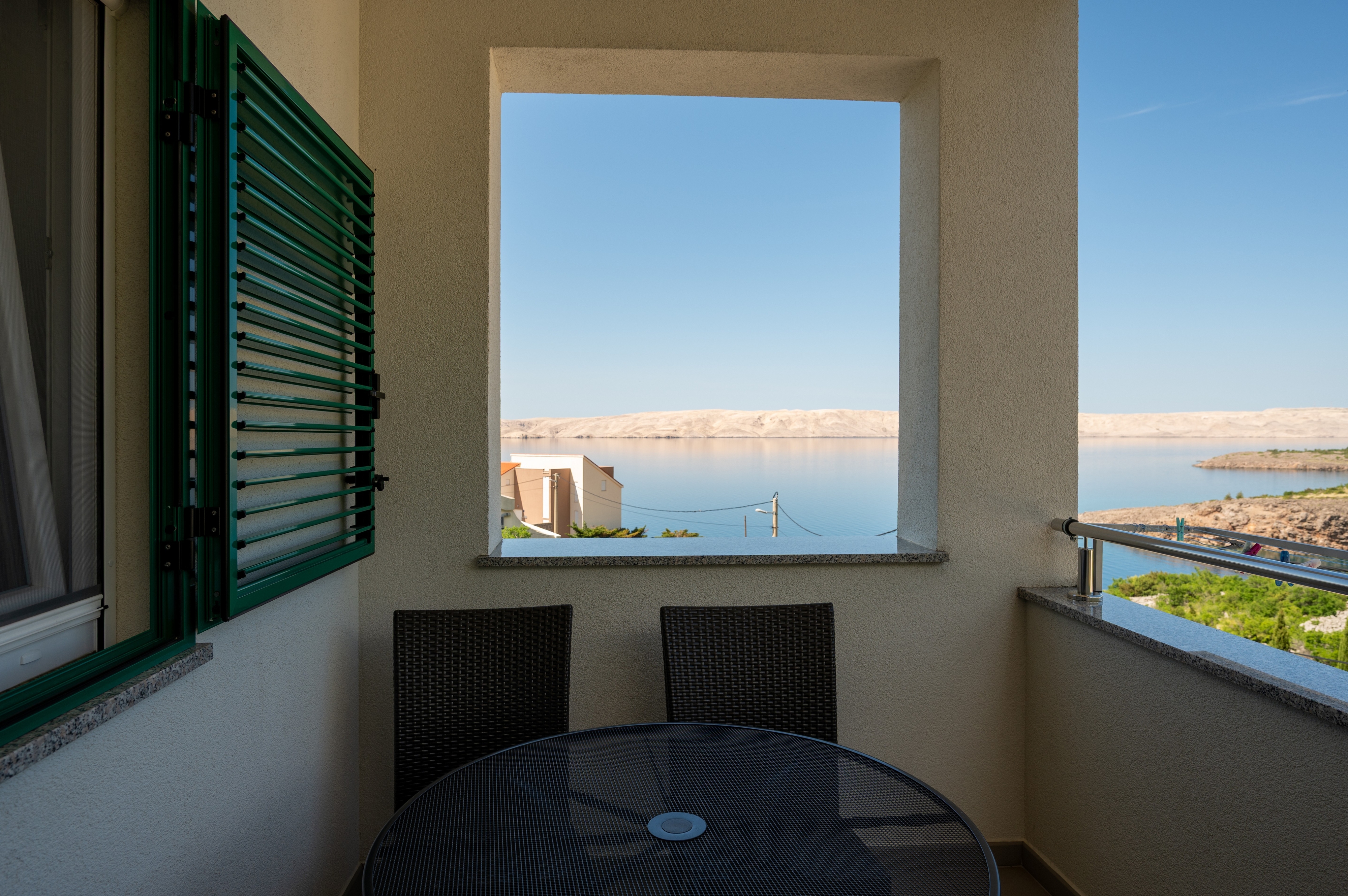 Appartement de deux chambres avec le balcon et la vue sur le mer Ribarica, Karlobag (A-24233-d) Appartement de deux chambres avec le balcon et la vue sur le mer Ribarica, Karlobag (A-24233-d)