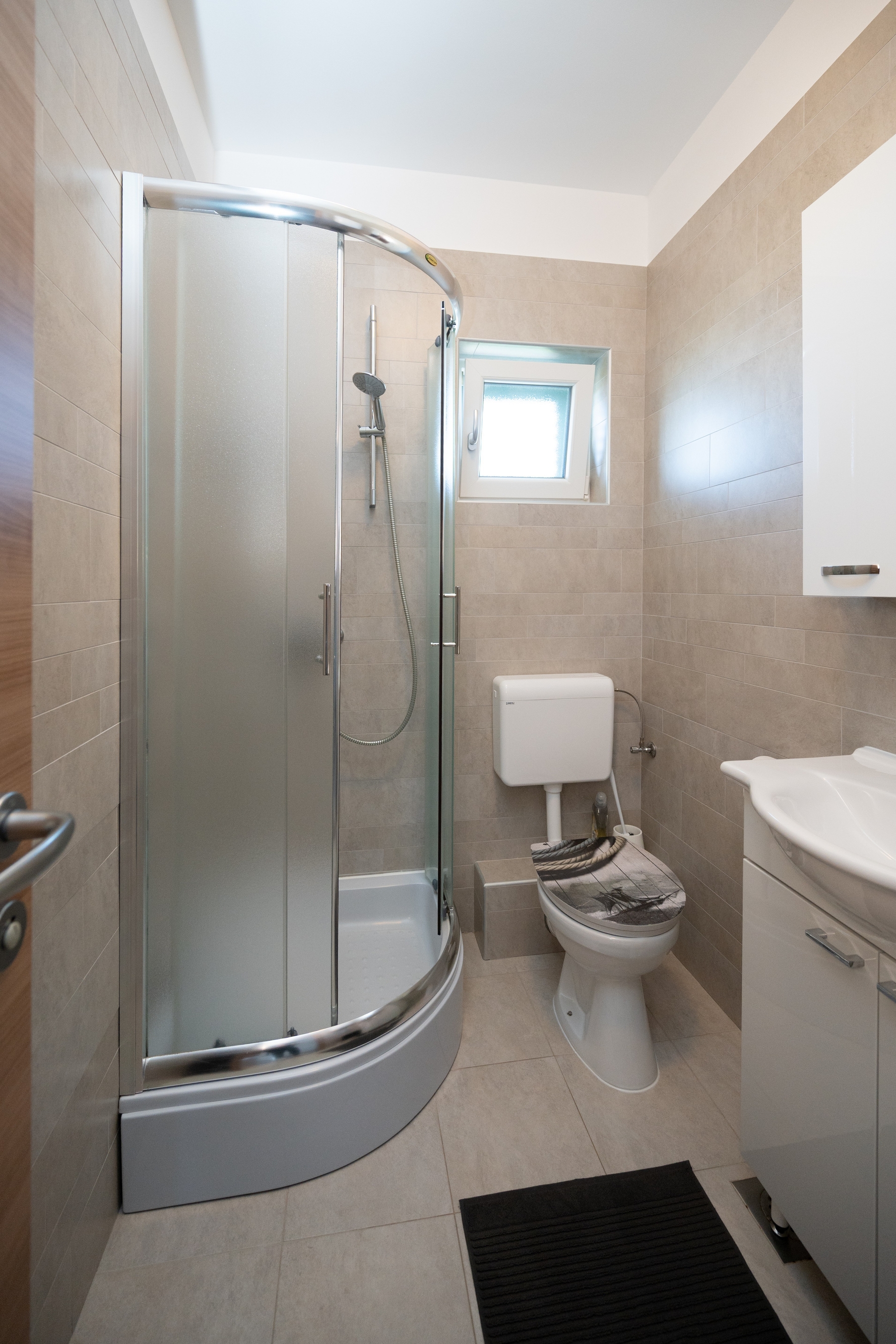 Two bedroom apartment with balcony and sea view Ribarica, Karlobag  A-d