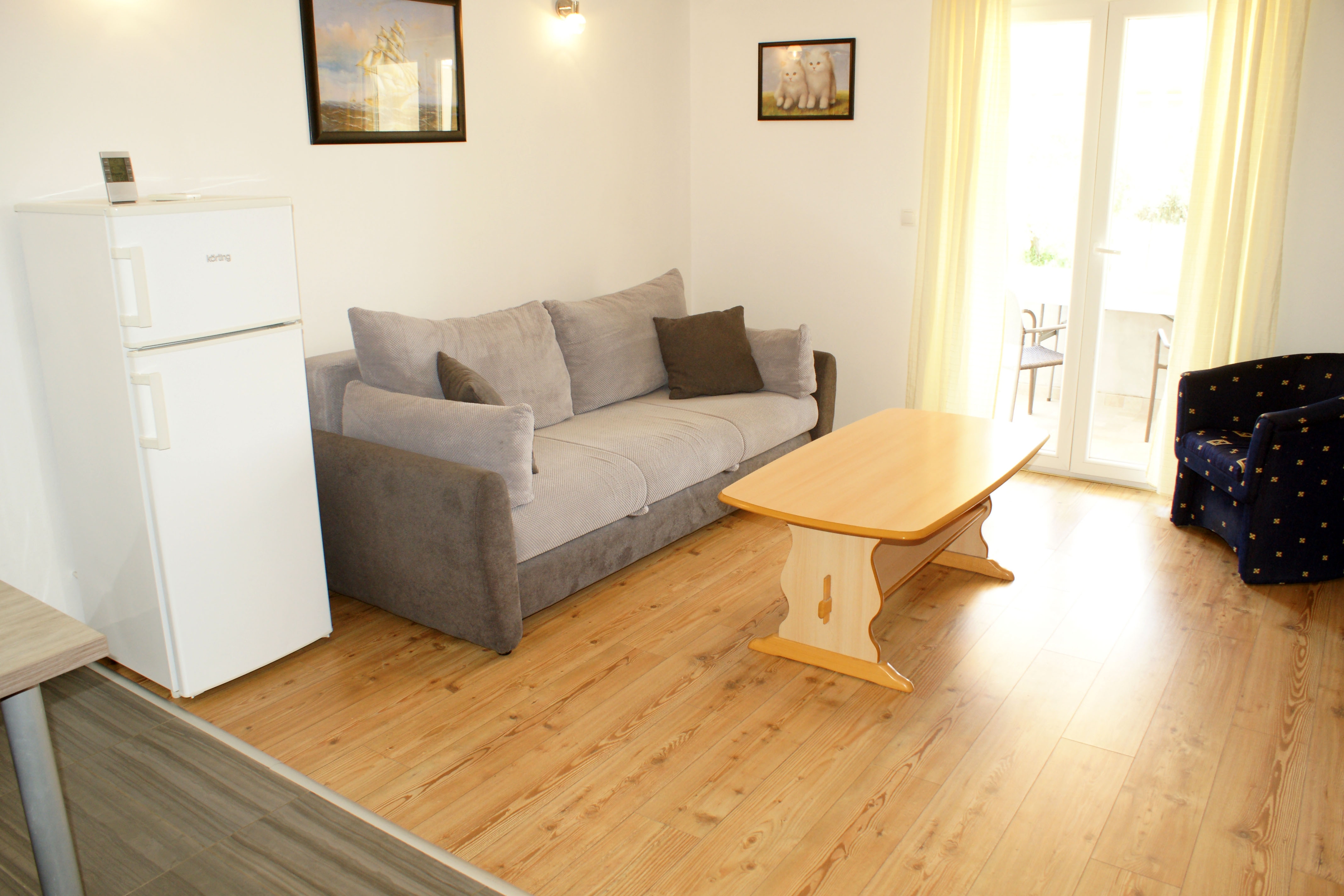 One bedroom apartment with balcony Bibinje, Zadar  A-b