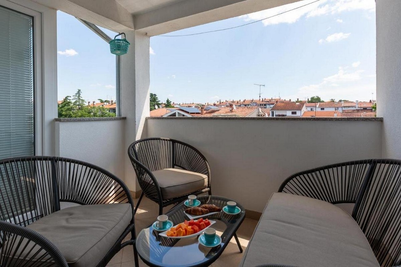 Dvosobni apartman s balkonom Poreč  A-a
