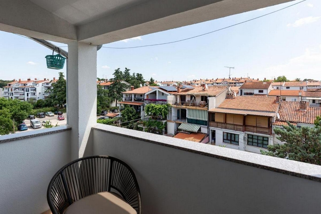Dvosobni apartman s balkonom Poreč  A-a