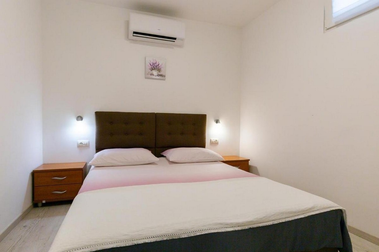 Dvosobni apartman s balkonom Poreč  A-a