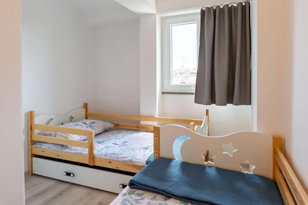 Dvosobni apartman s balkonom Poreč  A-a
