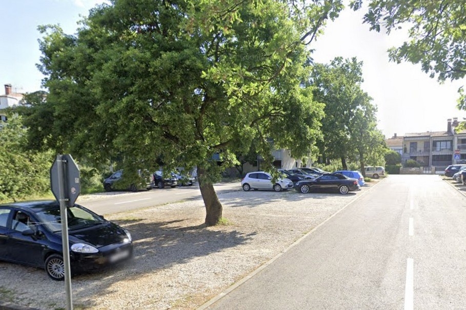 Dvosobni apartman s balkonom Poreč  A-a