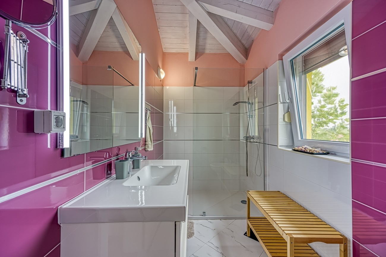 Four bedroom house with terrace Antonci, Poreč  K
