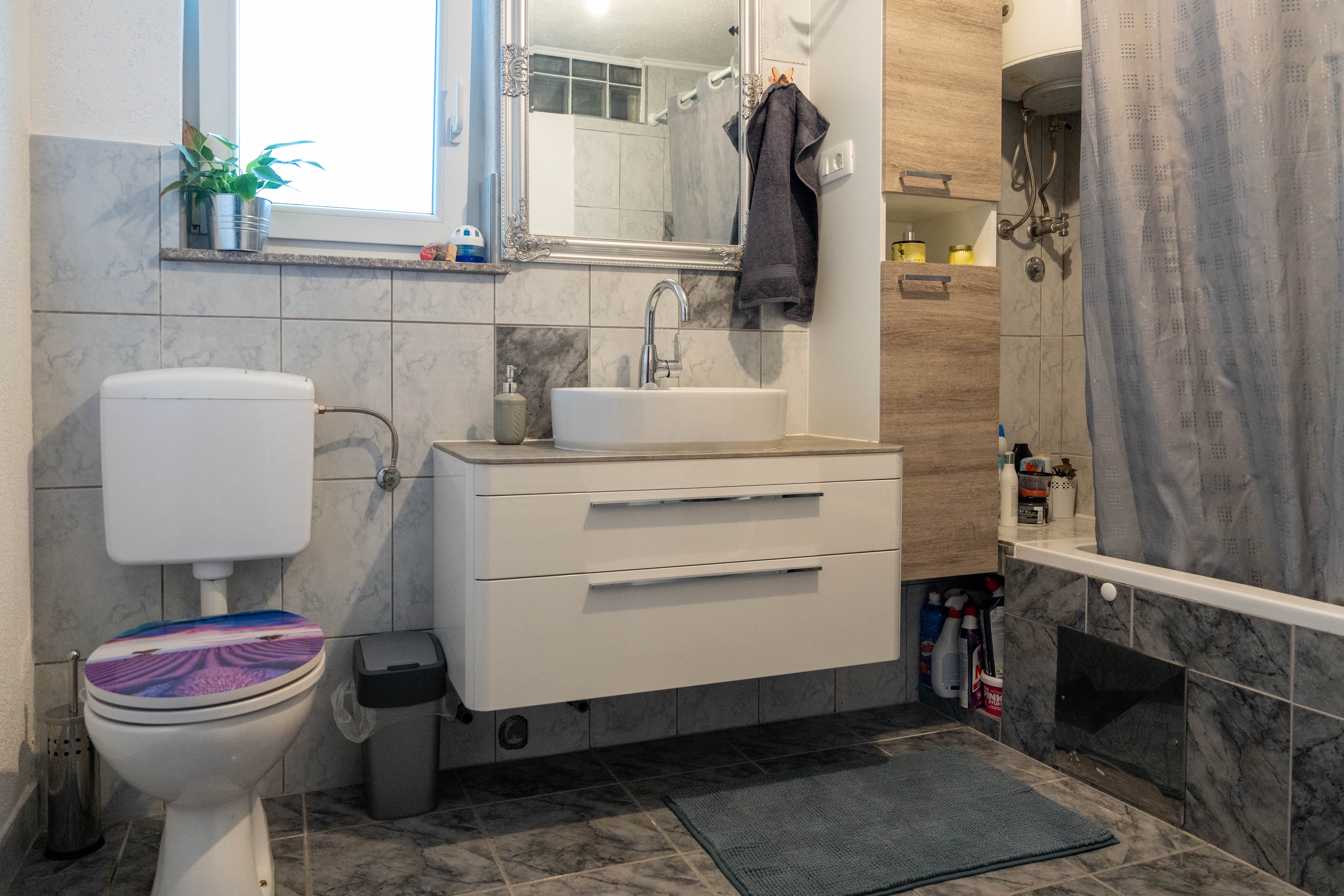 Three bedroom house with terrace Zmijavci, Zagora  K