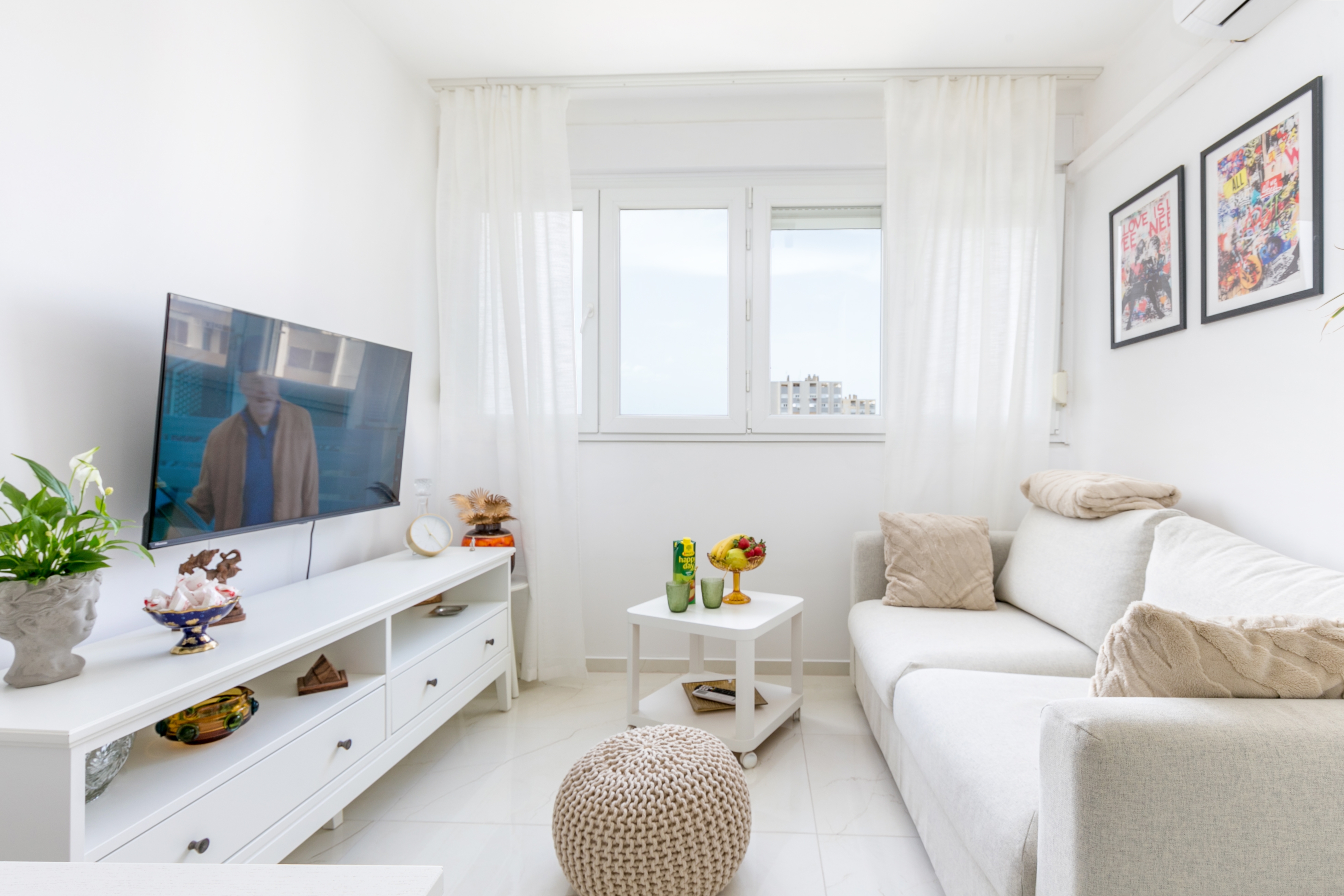 One bedroom apartment with air-conditioning Split (A-24241-a) One bedroom apartment with air-conditioning Split (A-24241-a)