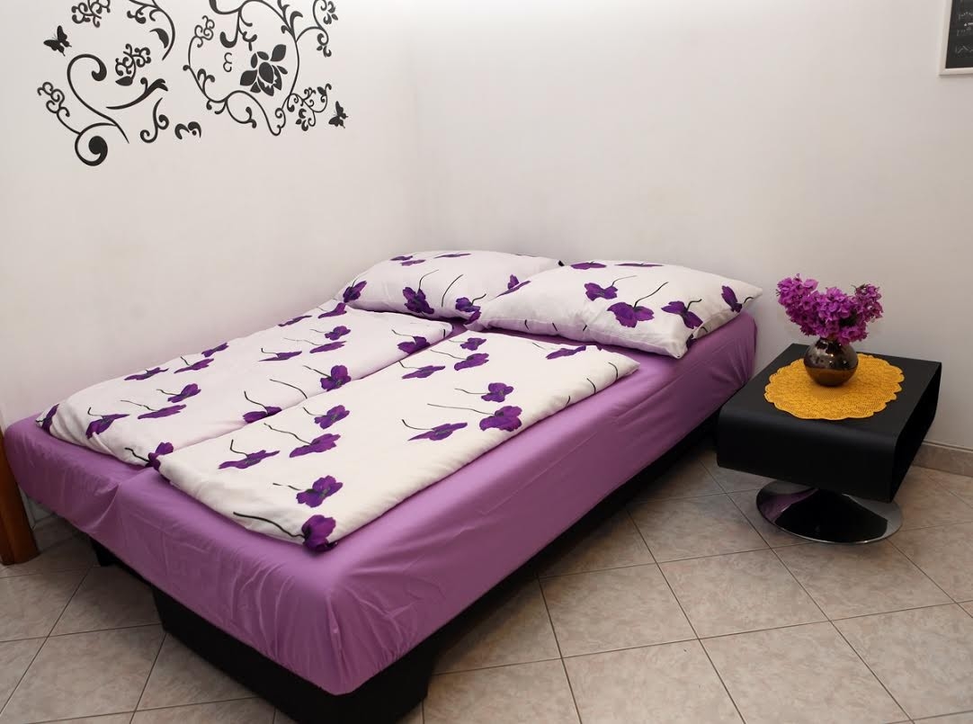 One bedroom apartment with balcony Pula (A-24245-a) One bedroom apartment with balcony Pula (A-24245-a)