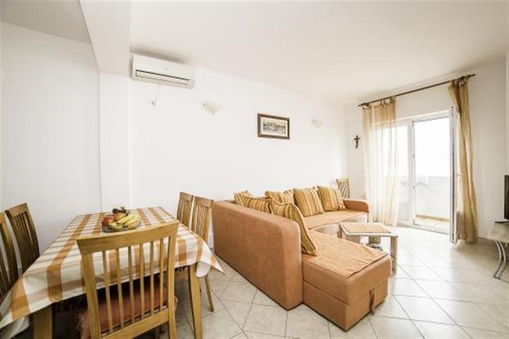 Two bedroom apartment near beach Povlja, Brač  A-a