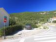 Parking lot Komiža, Vis, Parking lot 2425 - Apartments with pebble beach.