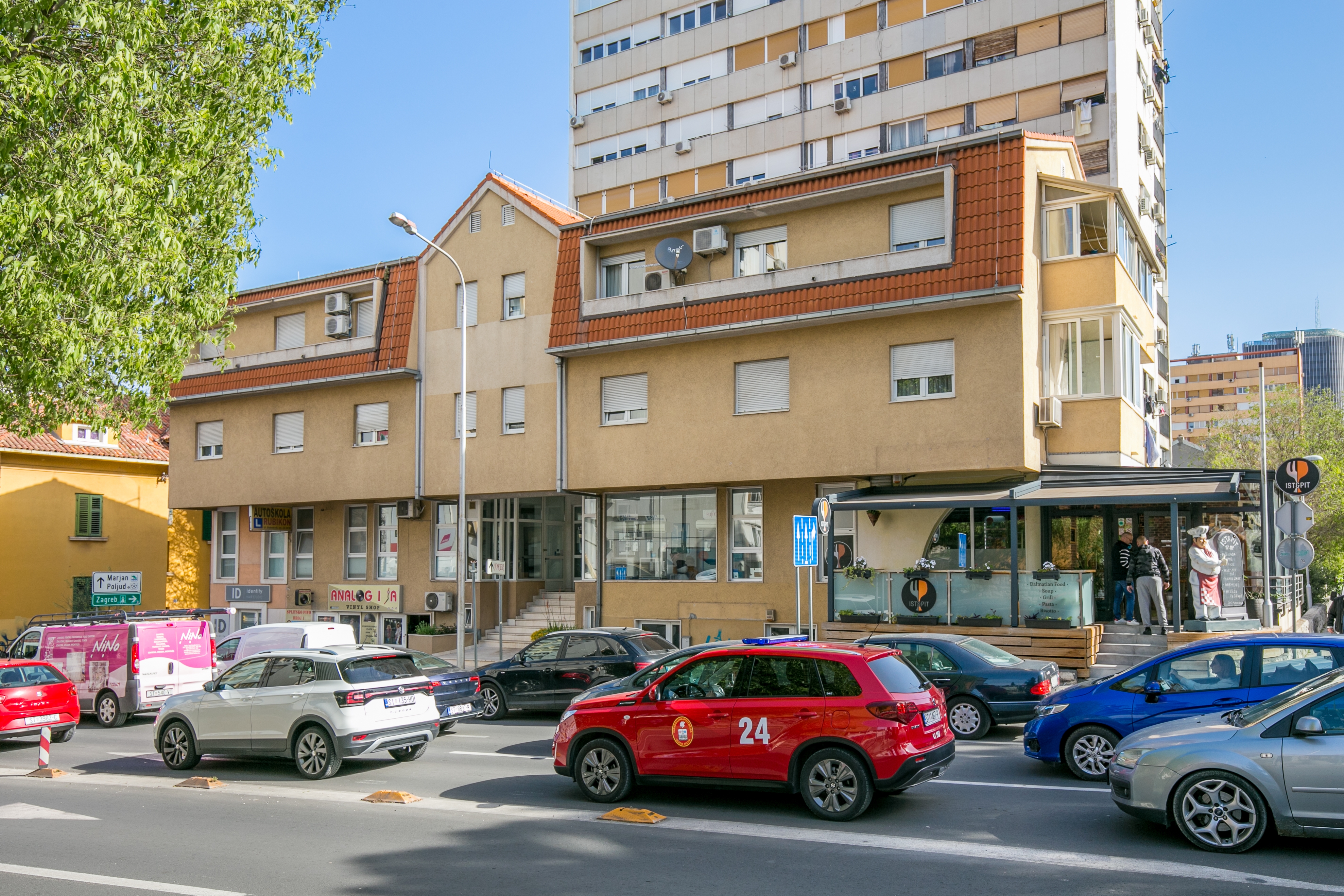 Dvosobni apartman s terasom Split  A-a