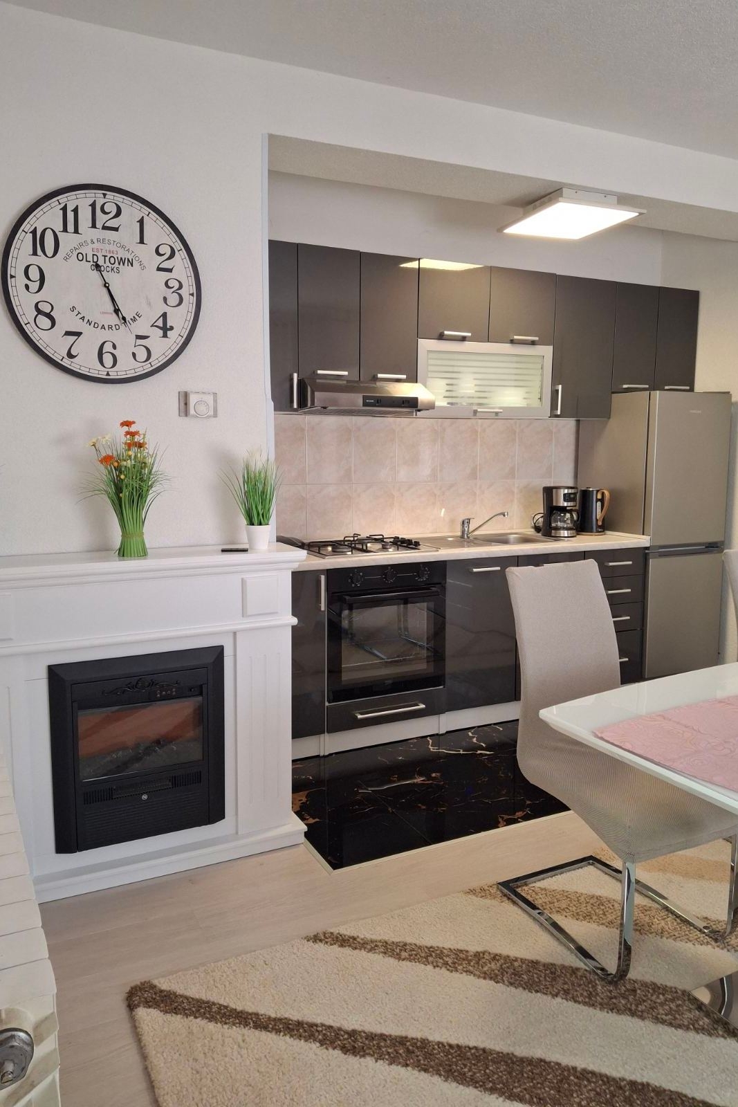 One bedroom apartment with terrace Novi Vinodolski  A-a
