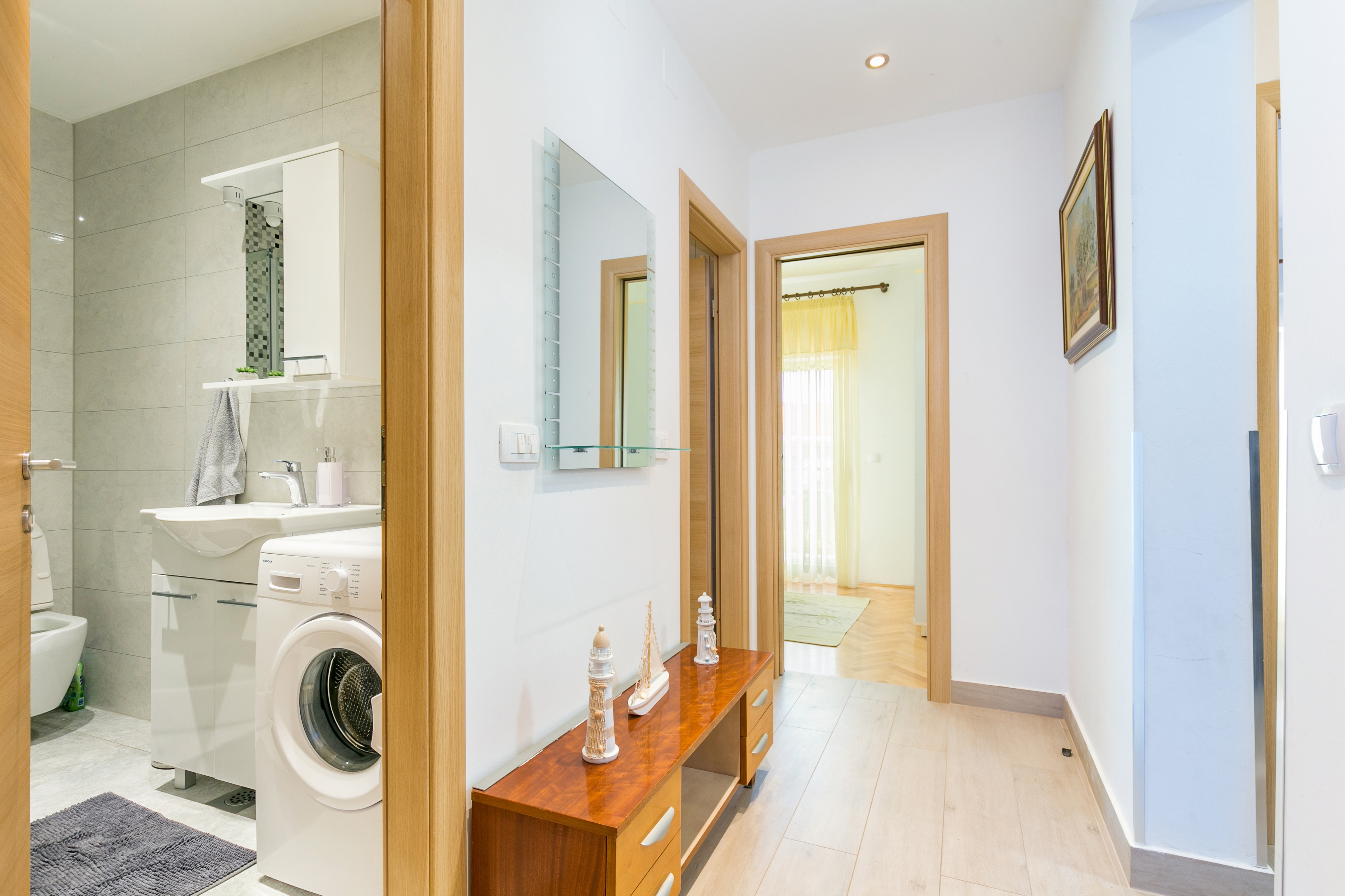 Three bedroom apartment with balcony and sea view Slatine, Čiovo  A-a