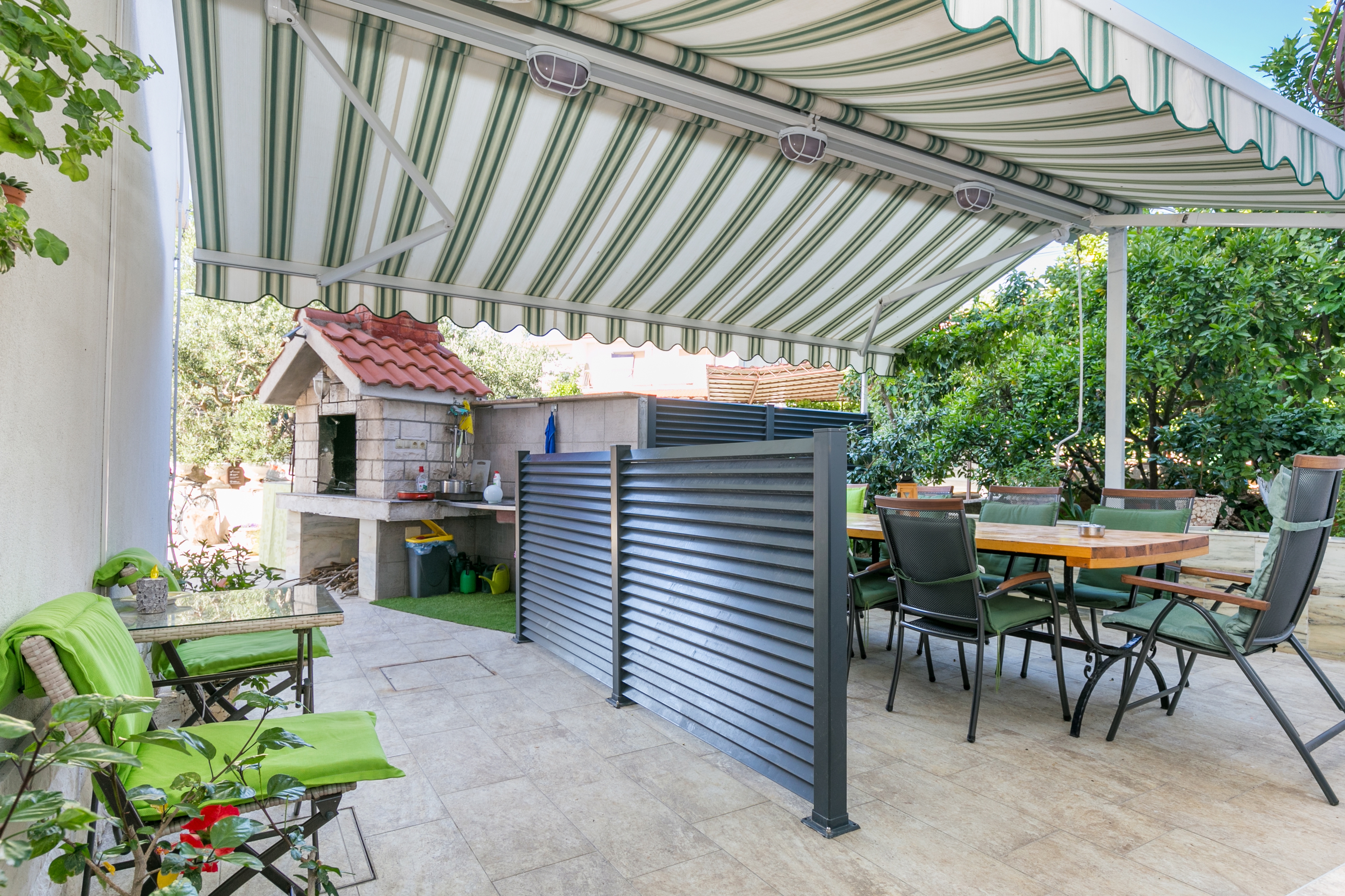 Three bedroom apartment with balcony and sea view Slatine, Čiovo (A-24266-a)