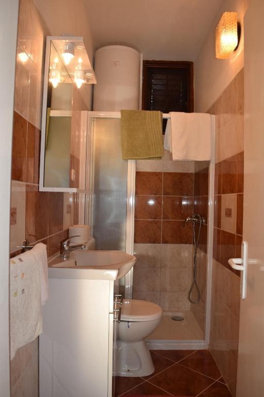 Top Rab Barbat Top Rab Barbat