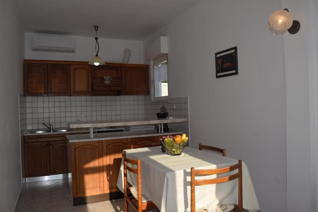 Top Rab Barbat Top Rab Barbat