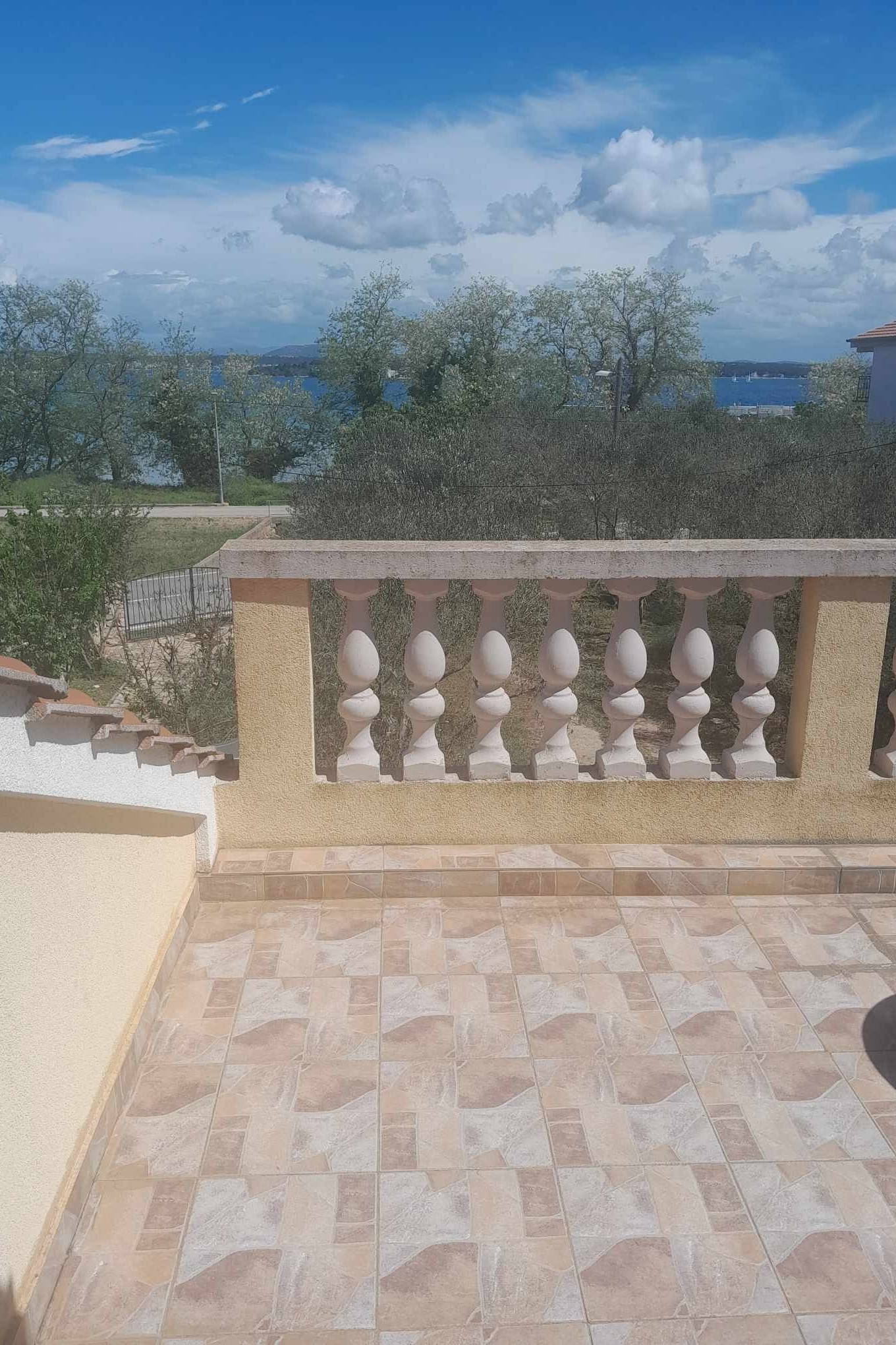 One bedroom apartment with terrace and sea view Tkon, Pašman  A-a