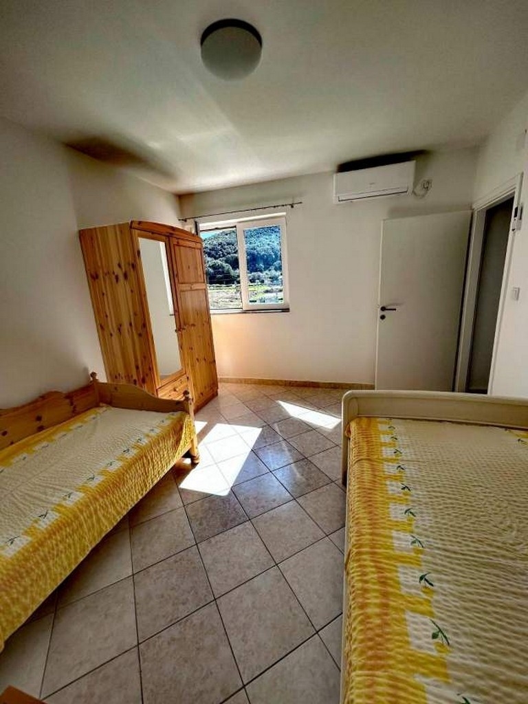 Three bedroom house with terrace Supetarska Draga - Donja, Rab  K