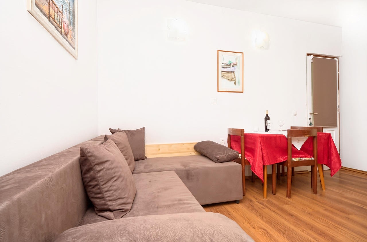 Two bedroom apartment with terrace and sea view Živogošće - Blato (Makarska) (A-24290-b) Two bedroom apartment with terrace and sea view Živogošće - Blato (Makarska) (A-24290-b)