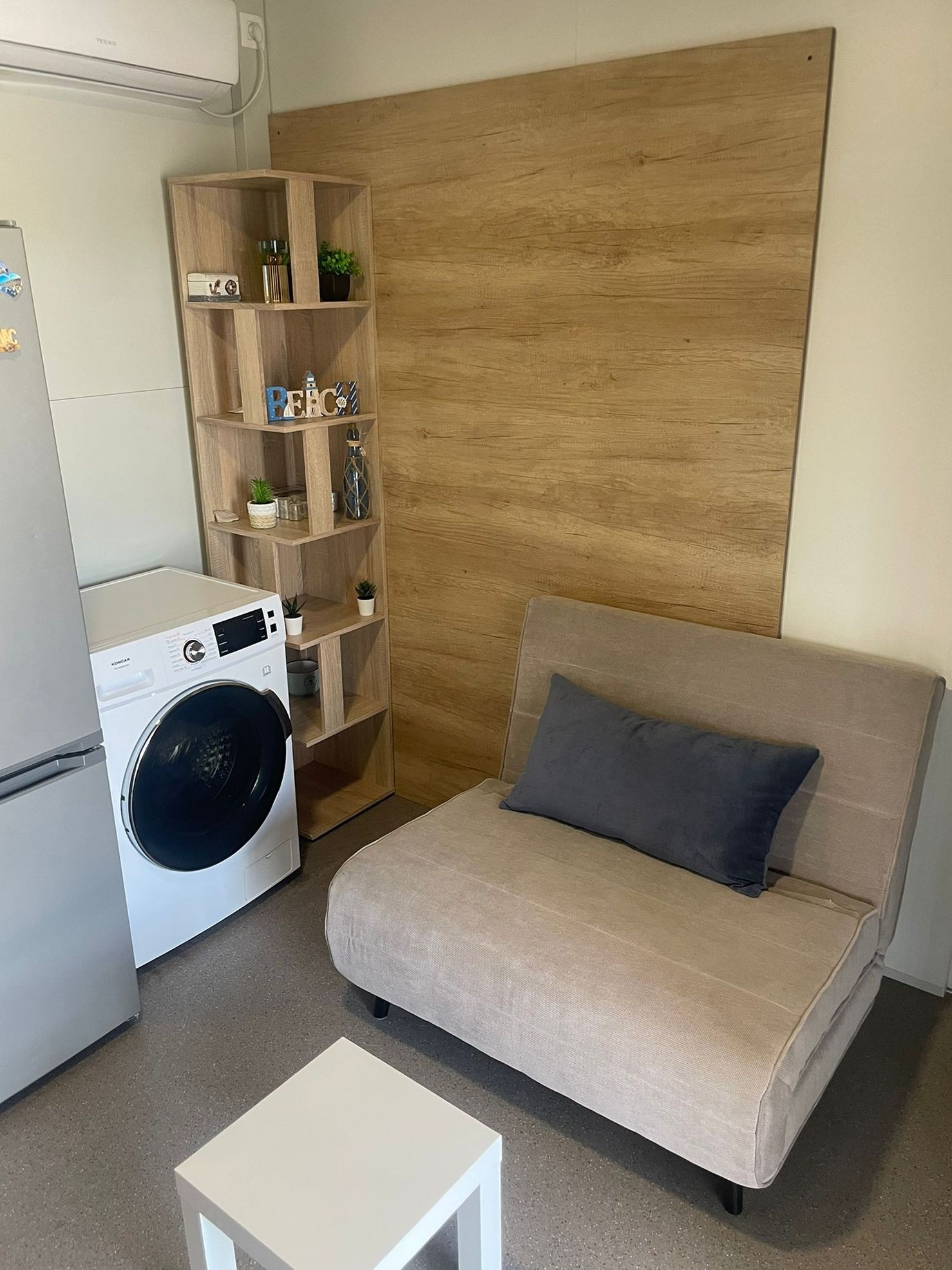 Two bedroom apartment with terrace Pirovac, Šibenik (A-24299-a) Two bedroom apartment with terrace Pirovac, Šibenik (A-24299-a)