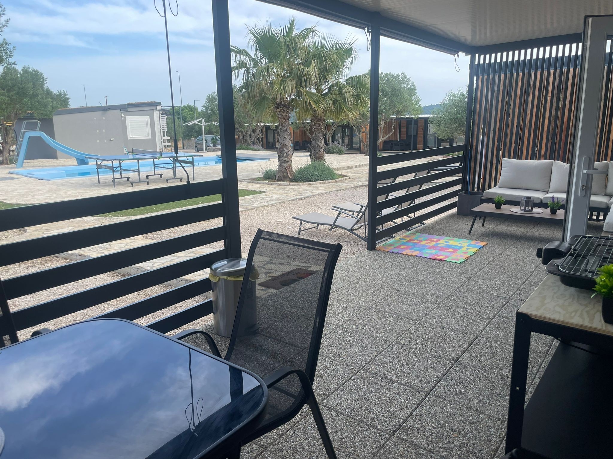 Two bedroom apartment with terrace Pirovac, Šibenik  A-a