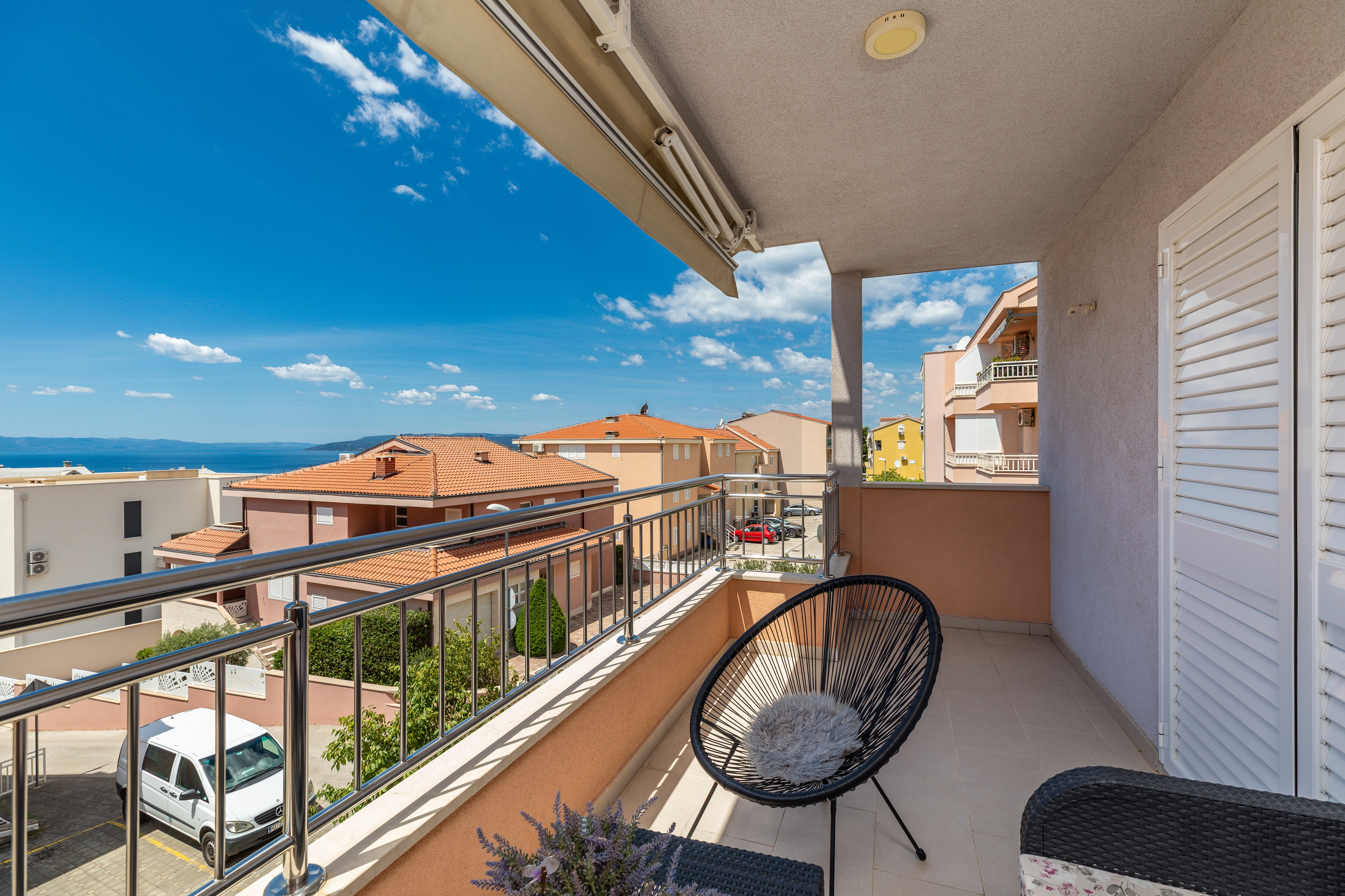 Two bedroom apartment with balcony and sea view Makarska  A-a