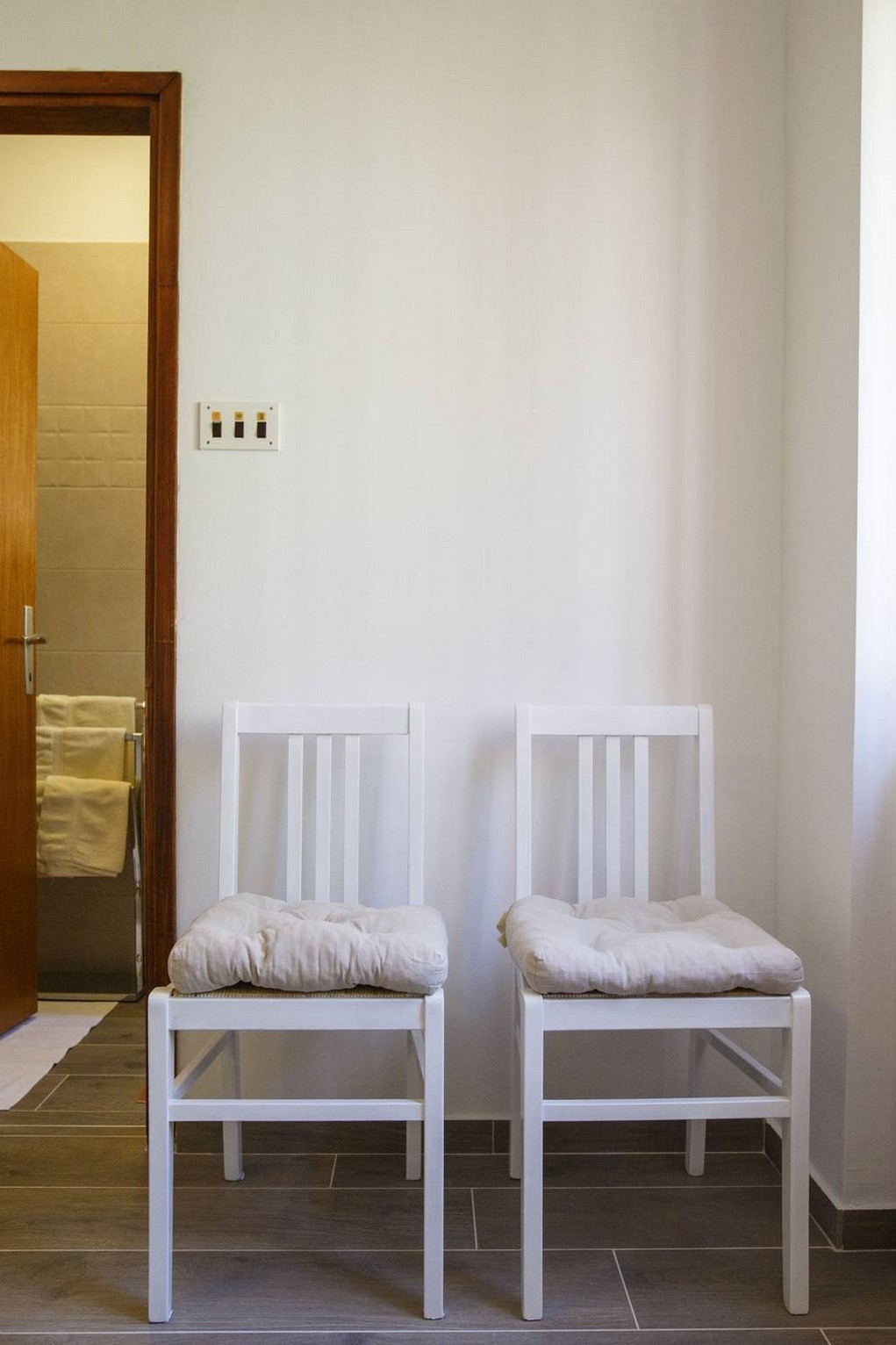 Room with balcony and sea view Palit, Rab  S-a