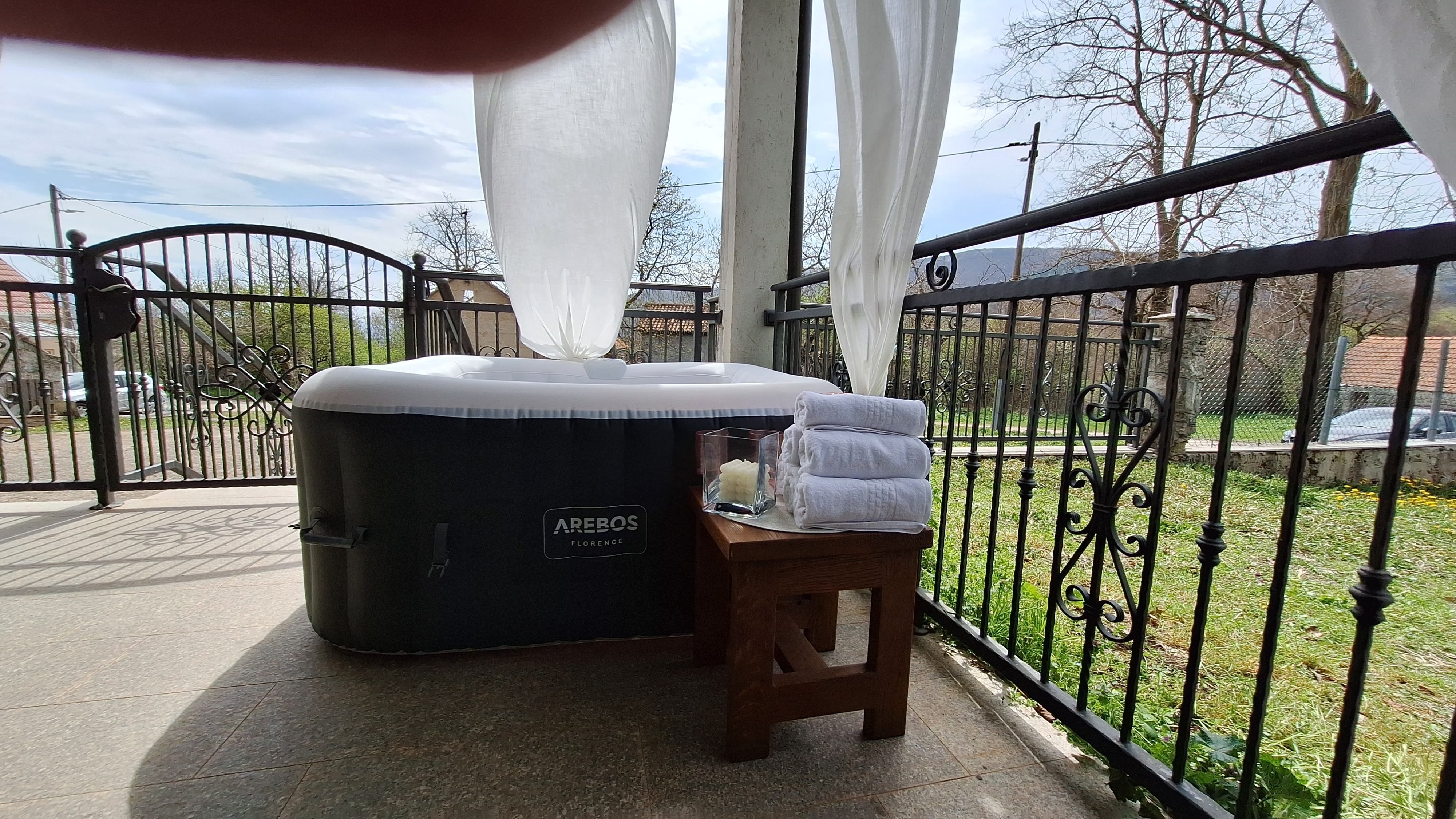Four bedroom house with terrace Maovice, Zagora  K