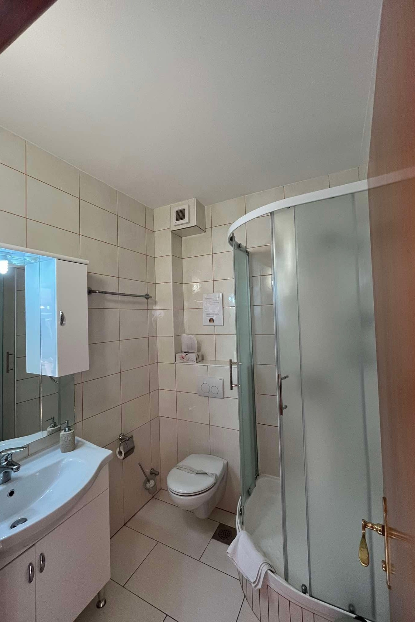 Room with balcony and sea view Hvar  S-a